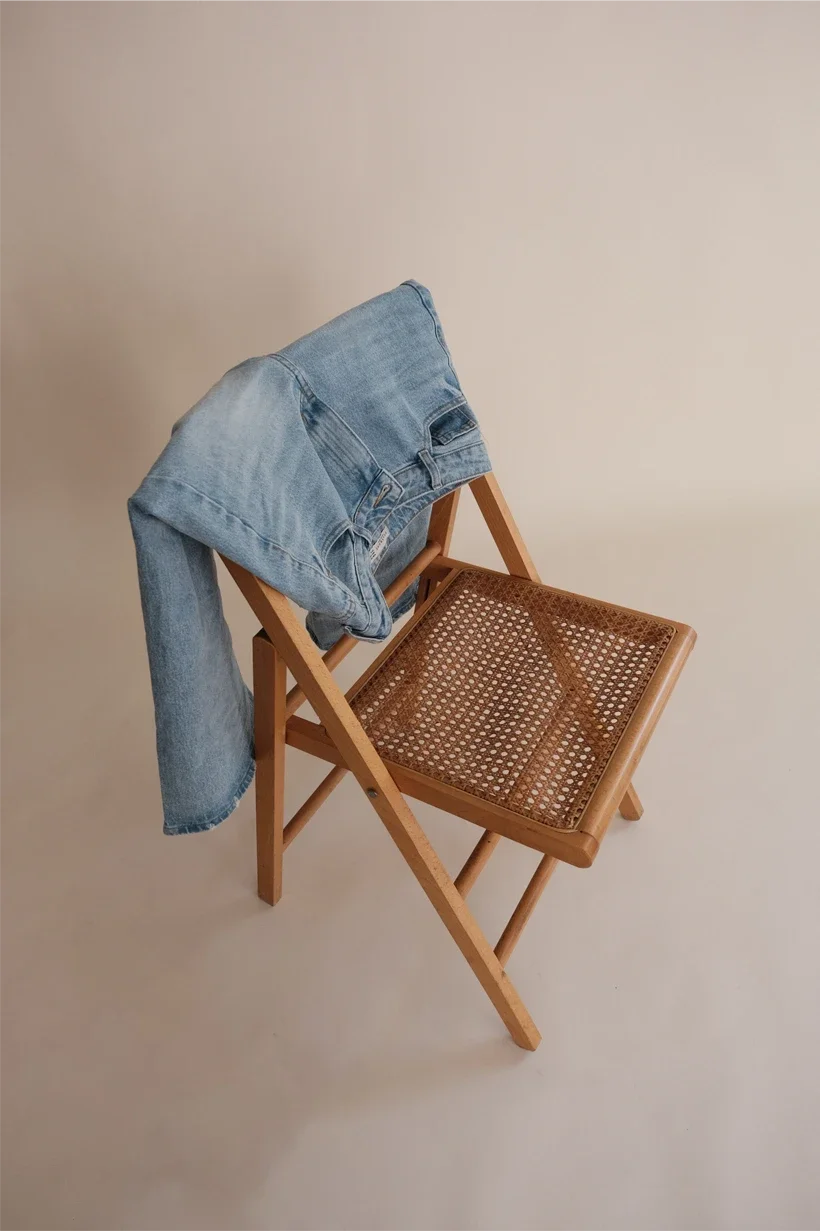 Stratégie de communication, direction artistique, shooting photo et montage vidéo Réel Instagram, pour la gestion et le développement des réseaux sociaux d'une boutique en Corse, par ZACE - Agence de communication digitale à Corte, en Corse.