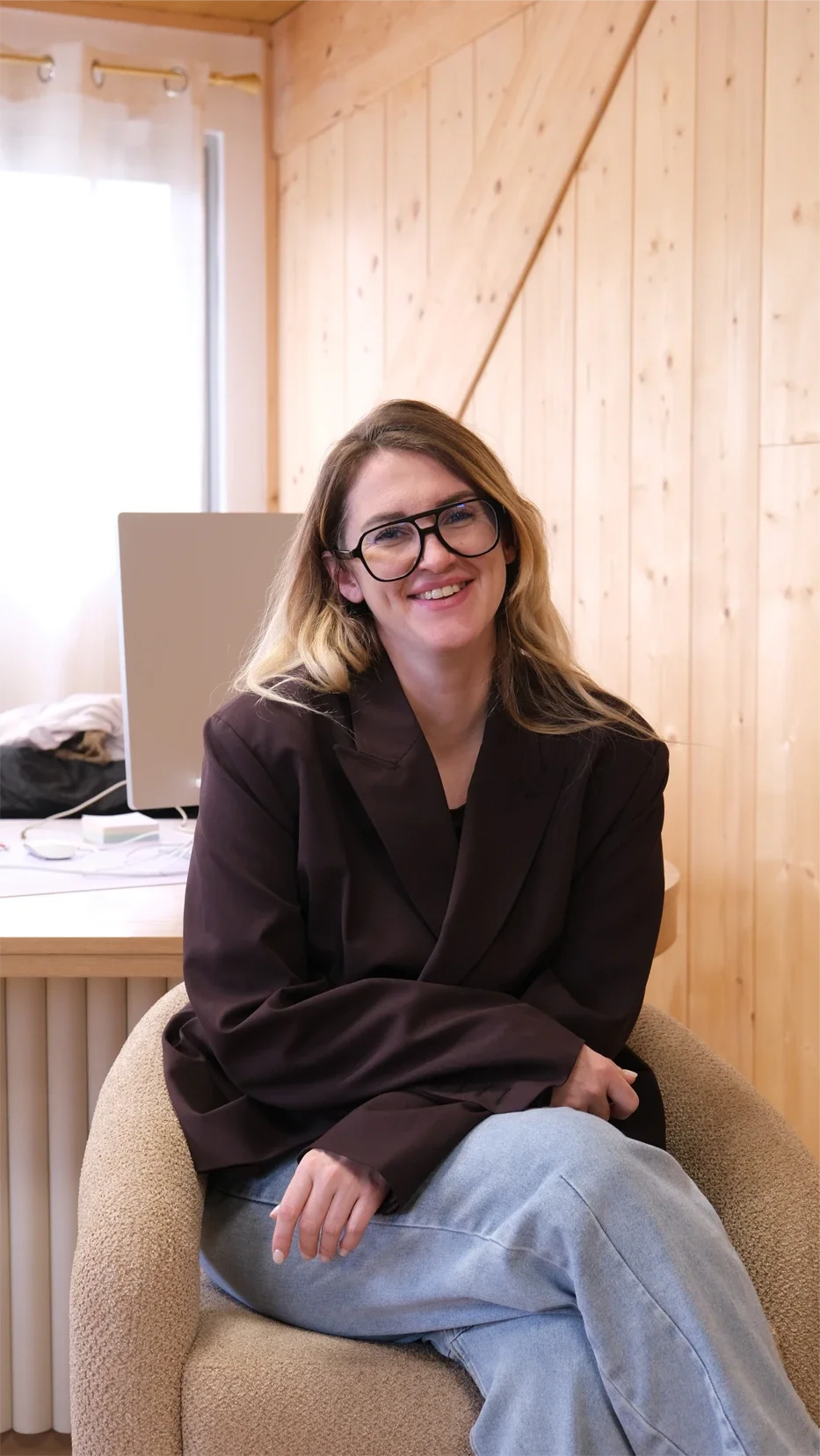 Shooting photo et video, réels Instagram pour la création de contenus, la gestion et le développement des réseaux sociaux d'un centre médico-esthétique en Corse, par ZACE - Agence de communication digitale à Corte, en Corse.