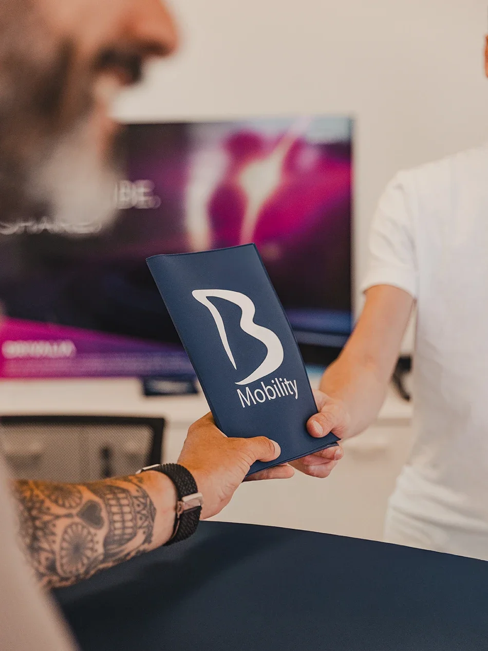 Stratégie de communication digitale, shooting photo et montage vidéo Réel Instagram, pour la gestion et le développement des réseaux sociaux d'une entreprise en Corse, par ZACE - Agence de communication digitale à Corte.