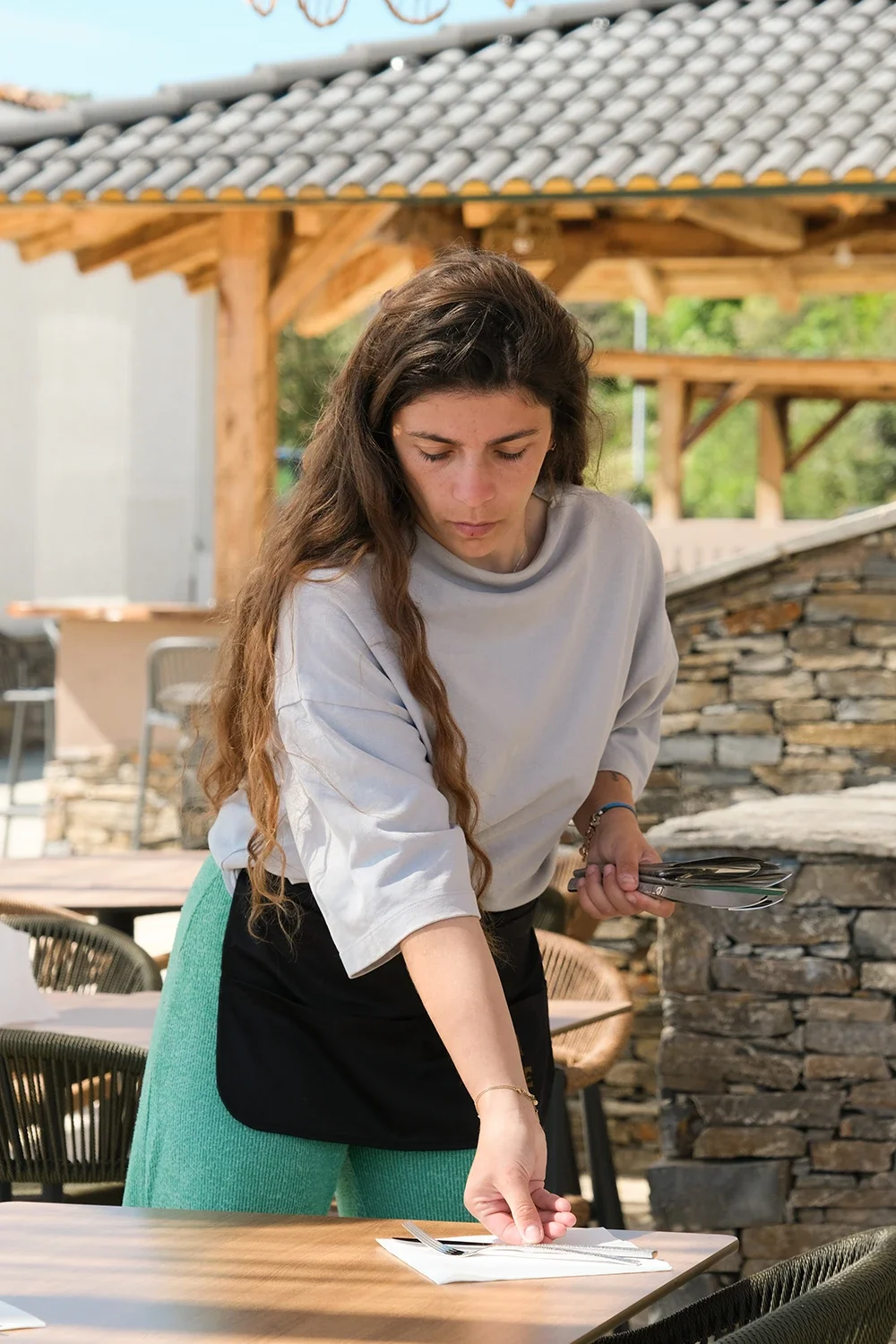 Stratégie de communication digitale, shooting photo et vidéo réel Instagram, pour la gestion et le développement d'un restaurant en Corse, par ZACE - Agence de communication digitale à Corte, en Corse.