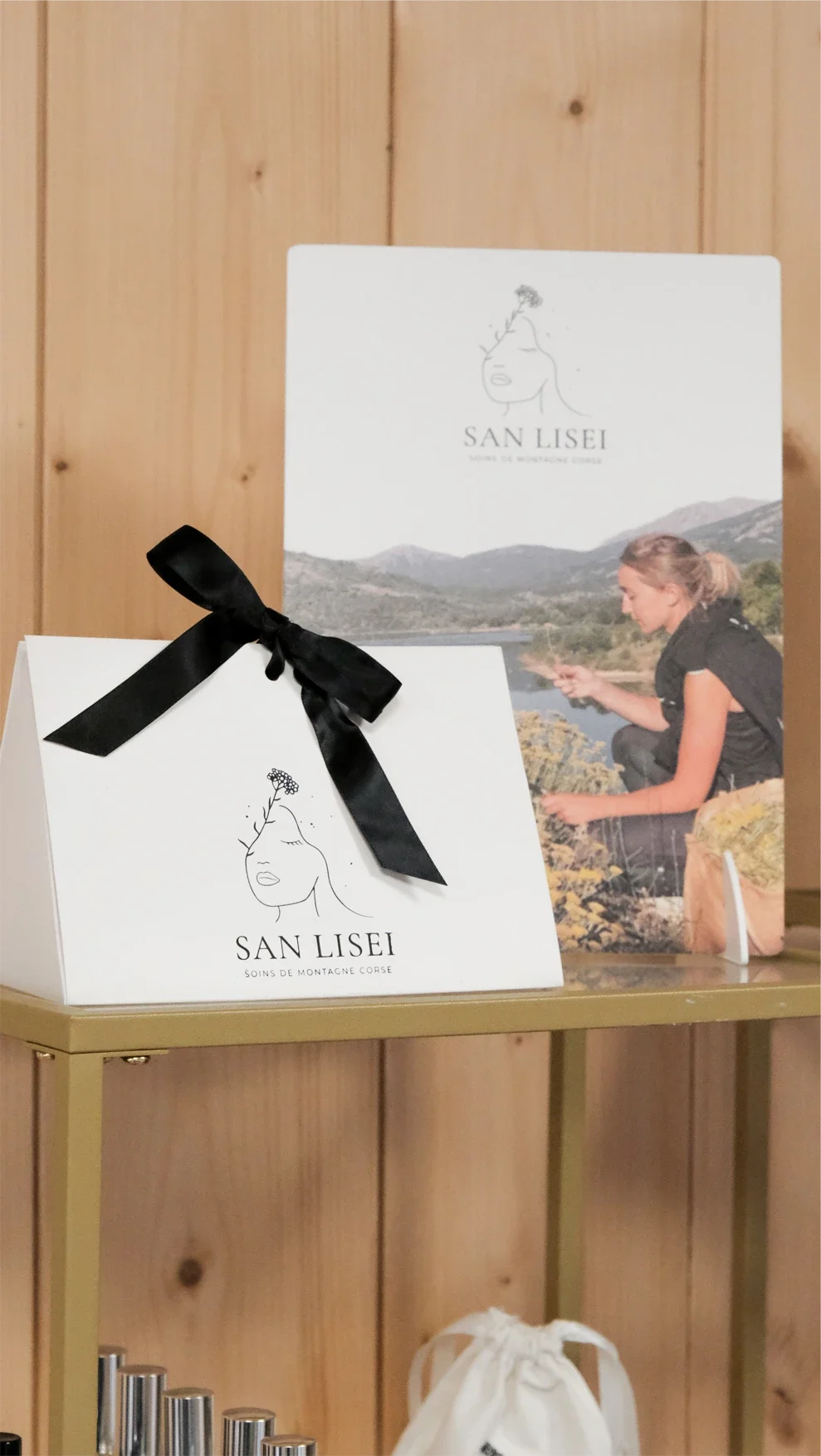 Shooting photo et video, réels Instagram pour la création de contenus, la gestion et le développement des réseaux sociaux d'un centre médico-esthétique en Corse, par ZACE - Agence de communication digitale à Corte, en Corse.