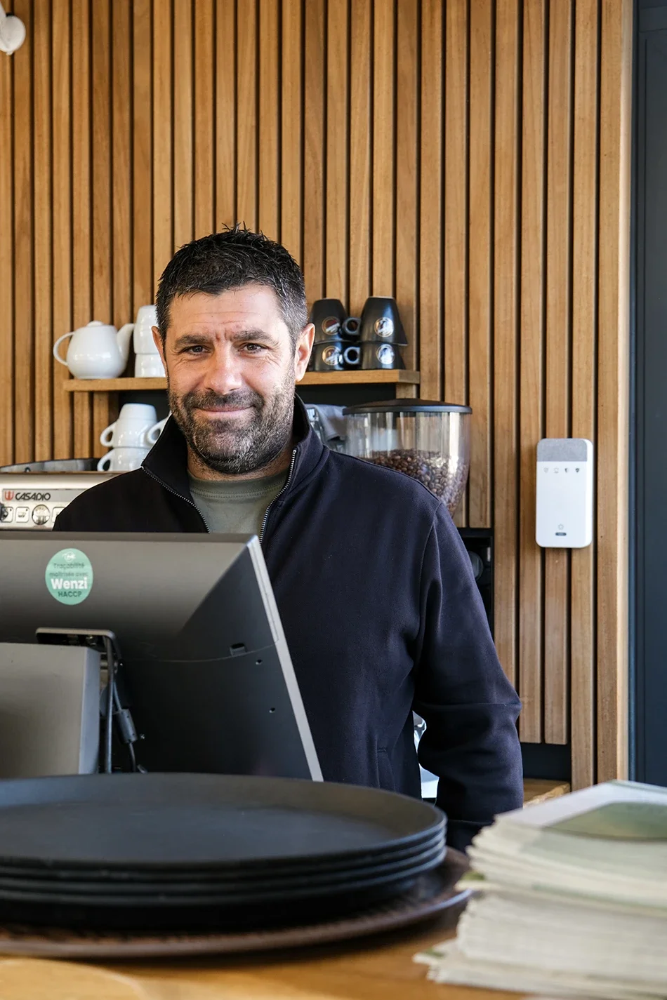 Feed Instagram, stratégie de communication, shooting photo et montage vidéo Réel Instagram, pour la gestion et le développement des réseaux sociaux d'un restaurant en Corse, par ZACE - Agence de communication digitale à Corte.