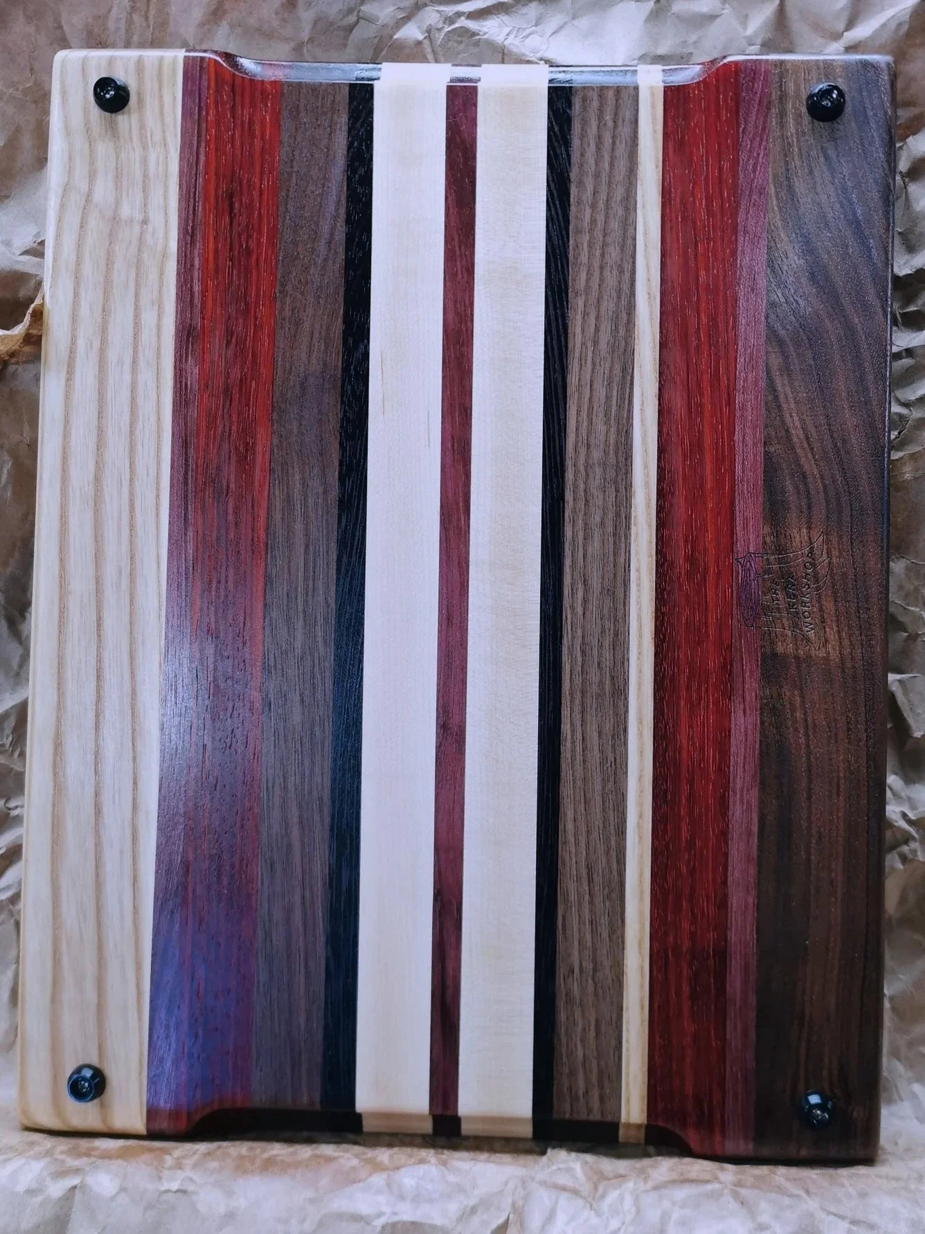 Cutting boards are 100% from hardwood (maple, walnut and ash).
Inserted handle and rubber feet.
Exotic woods included (wenge / purple heart / padauk ).
Name engraving $20 extra.
Customizable to any size and colour variations.