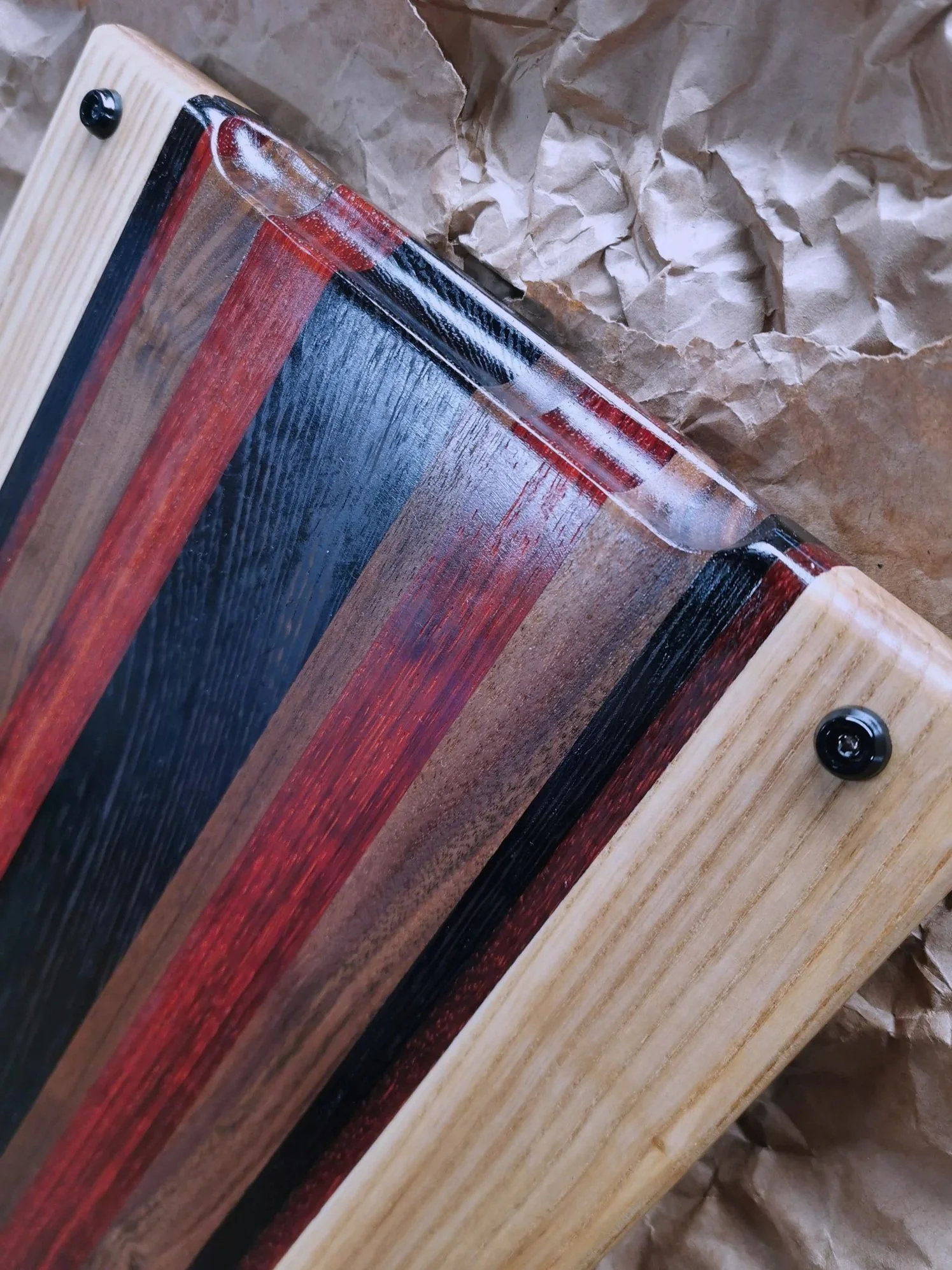 Cutting boards are 100% from hardwood (maple, walnut and ash).
Inserted handle and rubber feet.
Exotic woods included (wenge / purple heart / padauk ).
Name engraving $20 extra.
Customizable to any size and colour variations.