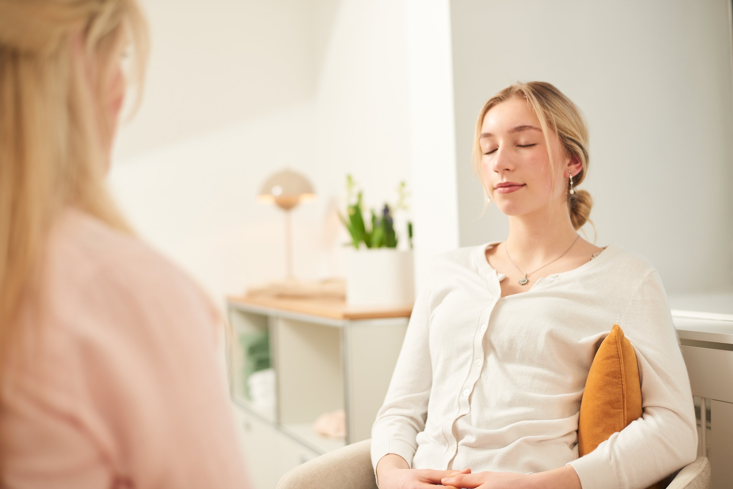 Hypnose zur Förderung von Entspannung, innerer Ruhe und Zugang zu persönlichen Ressourcen.