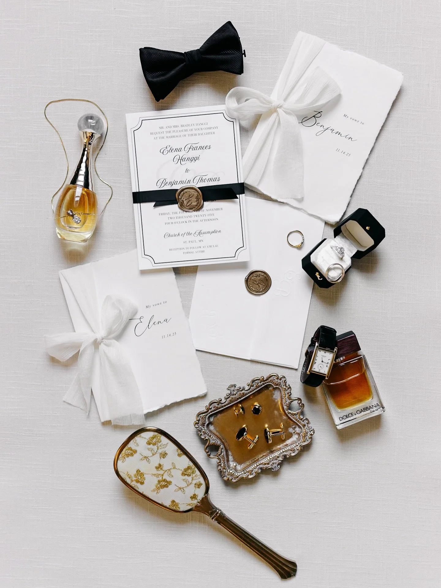 Where intention meets artistry. A flat lay that brings your wedding vision into focus.
&bull;
&bull;
#mnphotographer #minnesotawedding #mnweddingphotographers #minnesotaphotographer