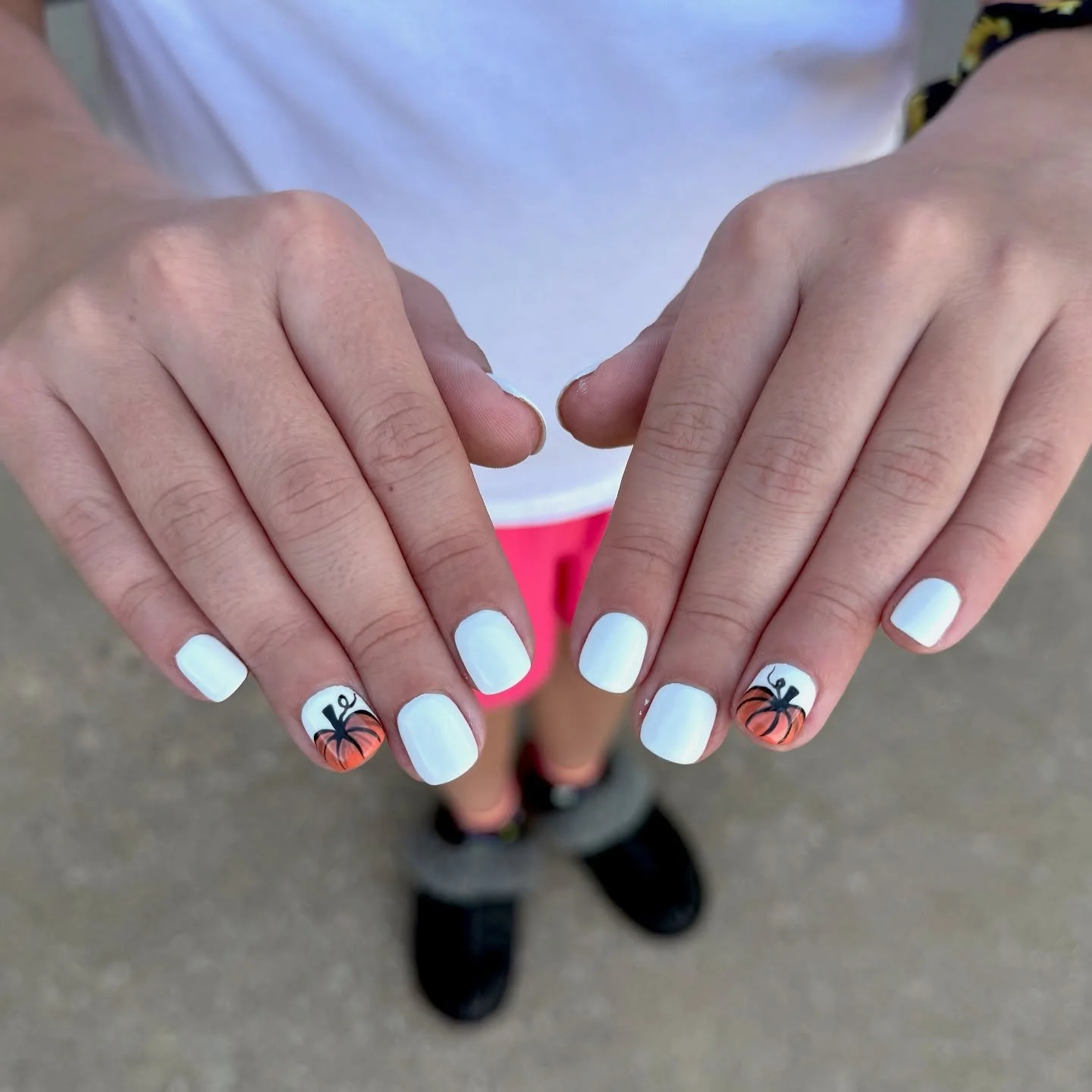 Pumpkin pie! 

#Bellagionailsparaleigh #nailsnailsnails #nailsdesign #nails #nailsart #gel #gelmani #white #design #simplenails #pumpkin #fallnails 

 

Make your appointment now ! 
BELLAGIO NAIL SPA
📍8845 Six Forks Rd
  Raleigh, NC 27615 
☎️ (984) 