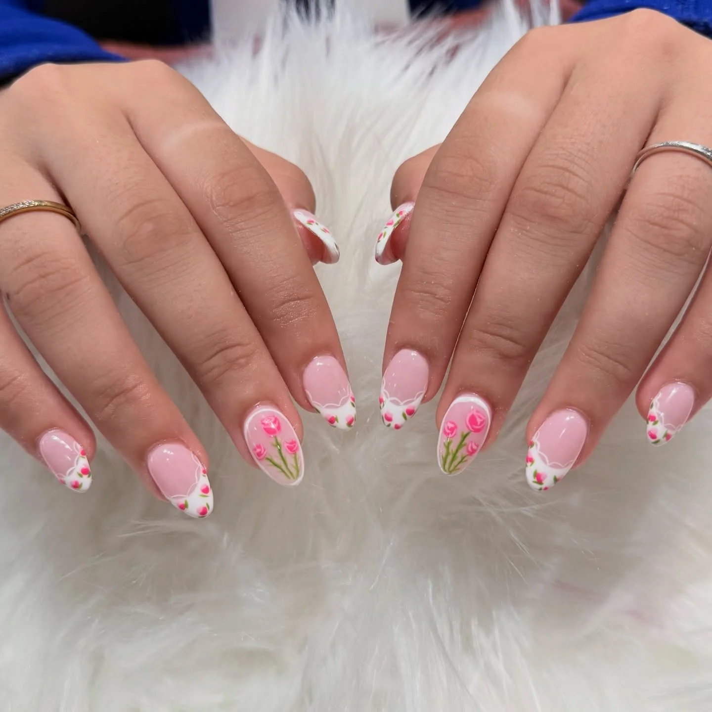 Soft pink with delicate rose accents &mdash; spring on your fingertips! 

#roses #springnail #nailsart 
#nailsalon #bellagionailsparaleigh 

 
BELLAGIO NAIL SPA
📍8845 Six Forks Rd
  Raleigh, NC 27615 
☎️ (984) 232-8718
