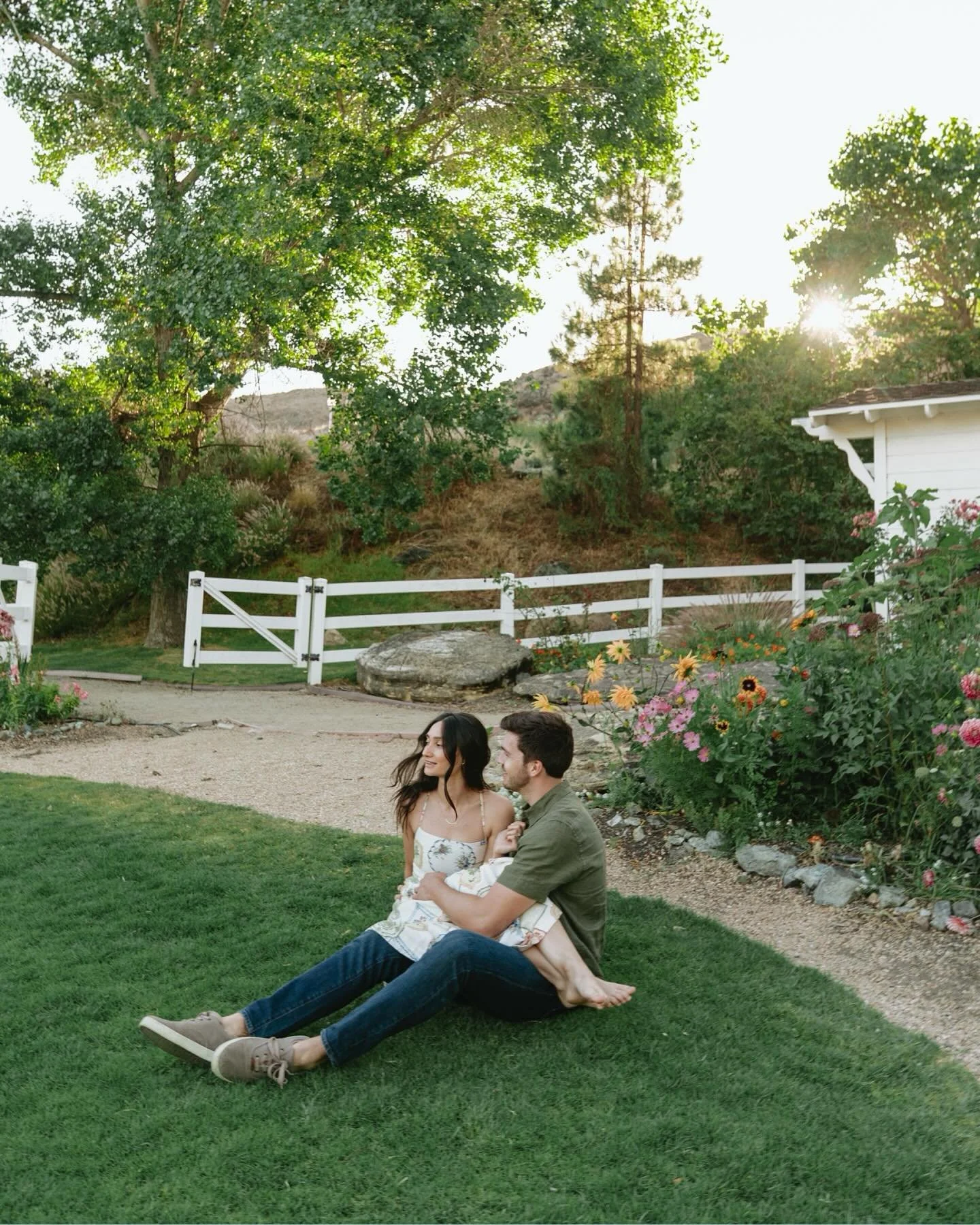 Let&rsquo;s gooooooo! It&rsquo;s officially Summer/Fall Wedding &amp; Engagement Season 

Taylor and Kendall&rsquo;s engagement session was an absolute delight! We laughed, we danced, we ran and ended the night with some  champagne 🍾 I am forever bl