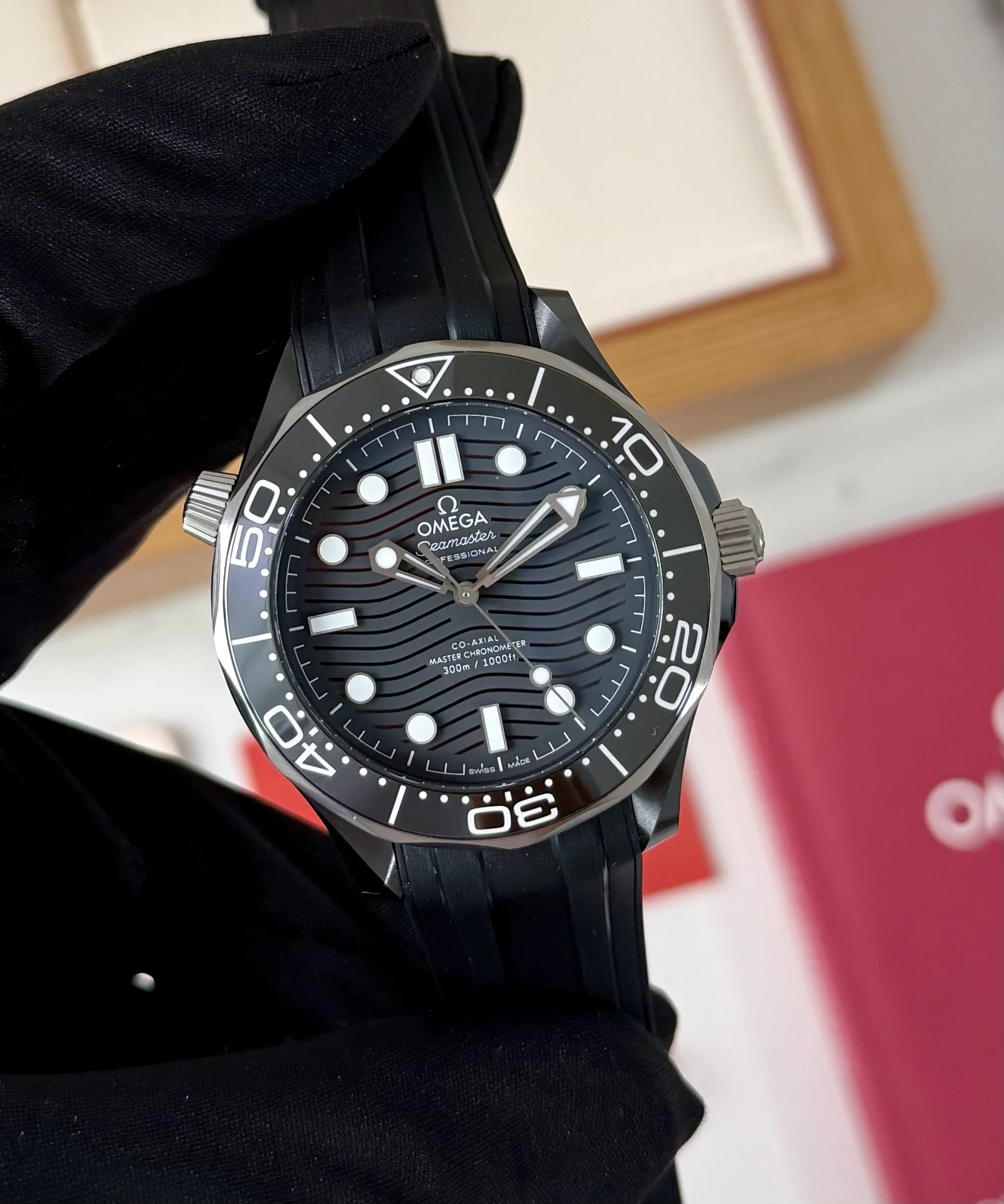 OMEGA Seamaster Diver 300M Black Ceramic 210.92.44.20.01.001 Mint 43.5mm