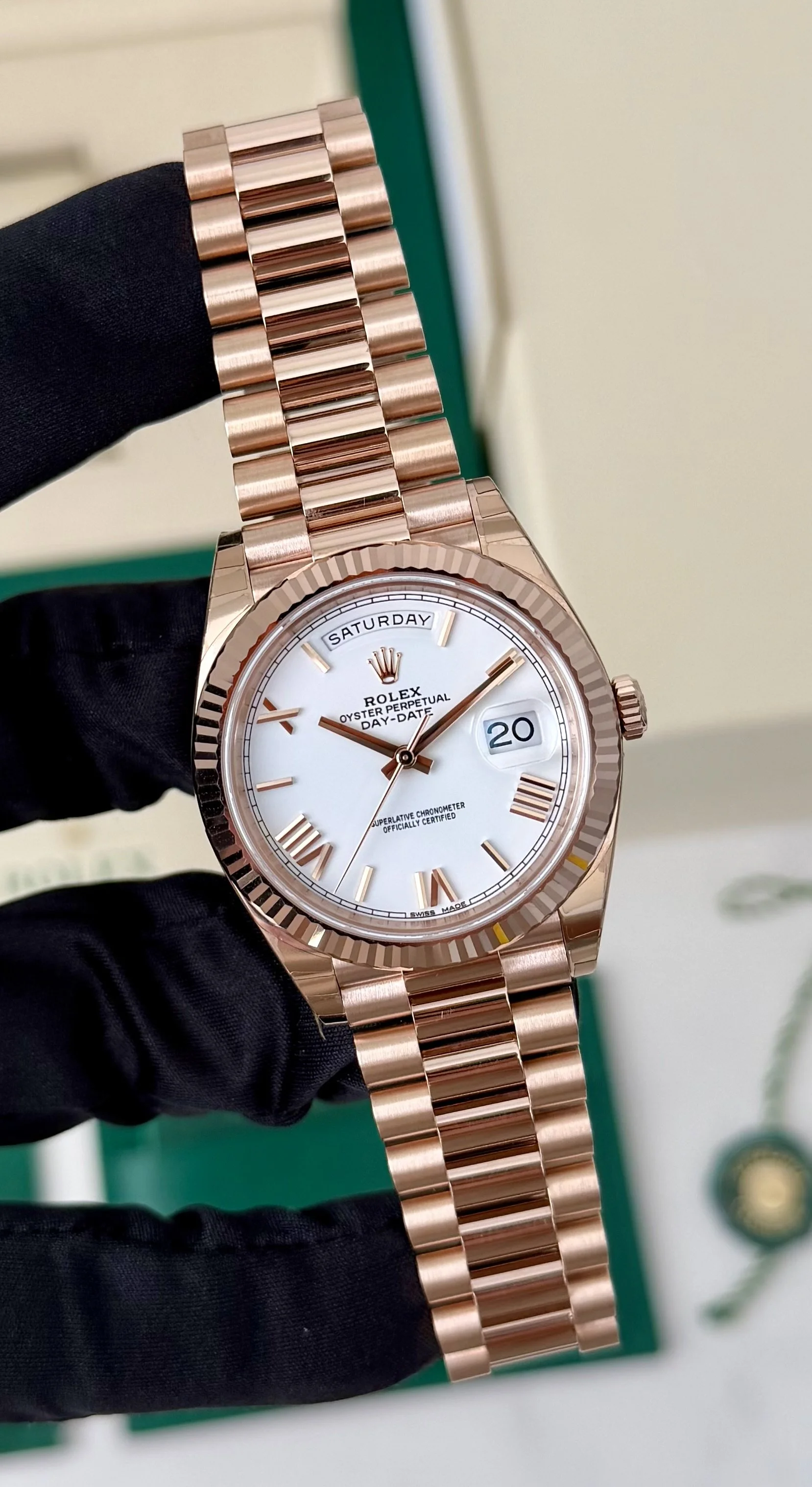 Rolex Day-Date 40mm 228235 Everose Gold White Roman Dial 2019 Complete Set