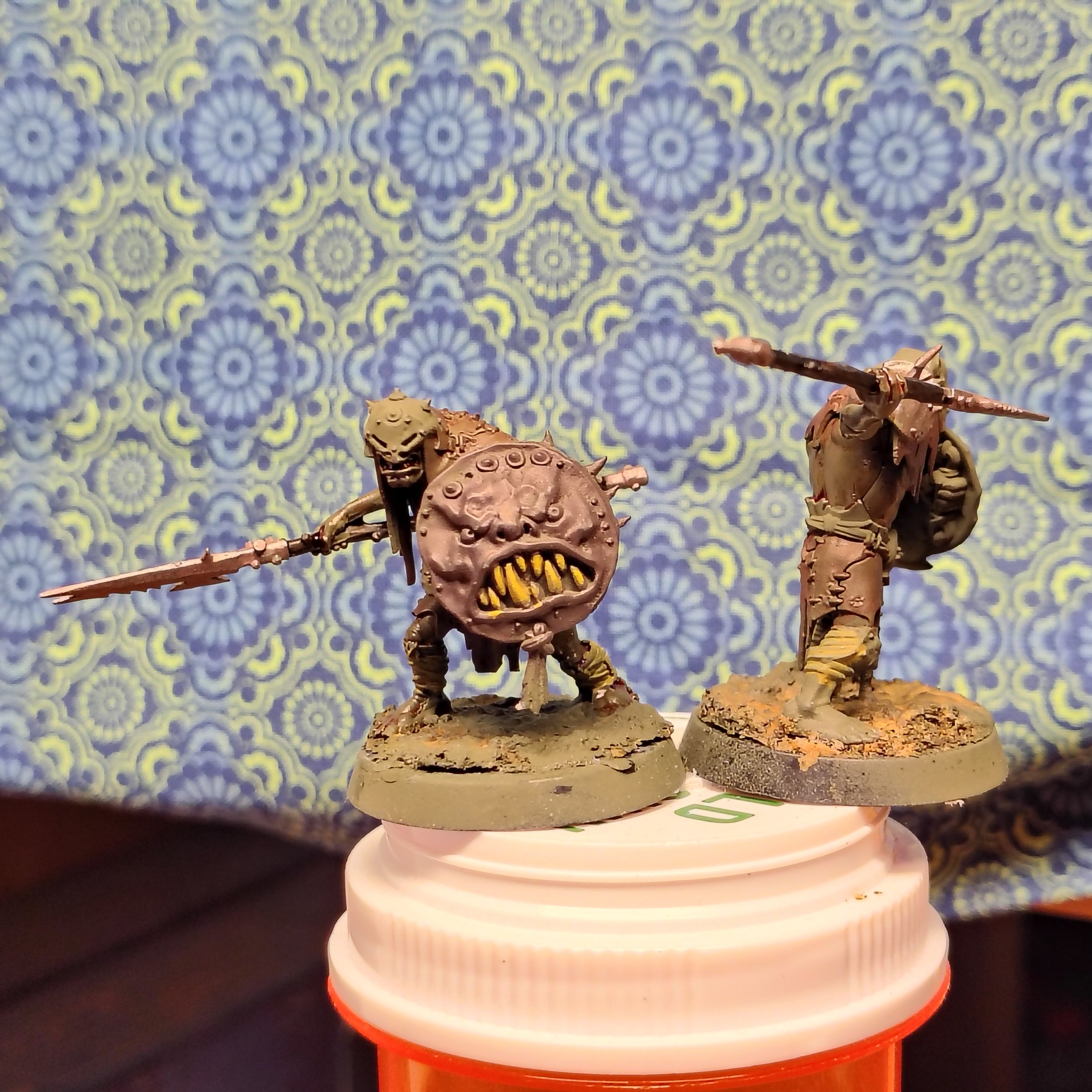 Painting and working on my Orruk-Lord of the Rings style. 