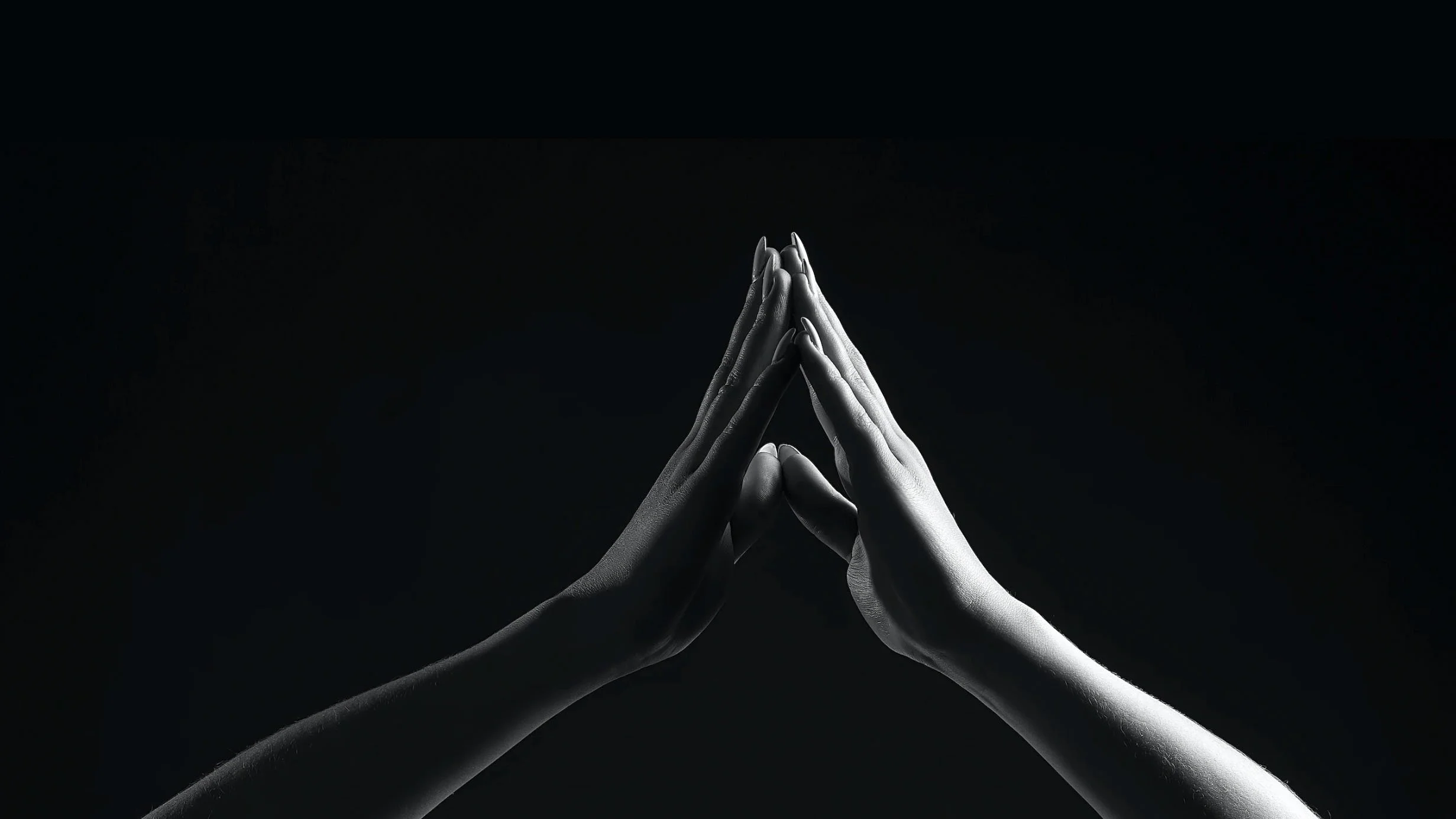 quinn-taplin-praying-hands-portrait-bw.jpg