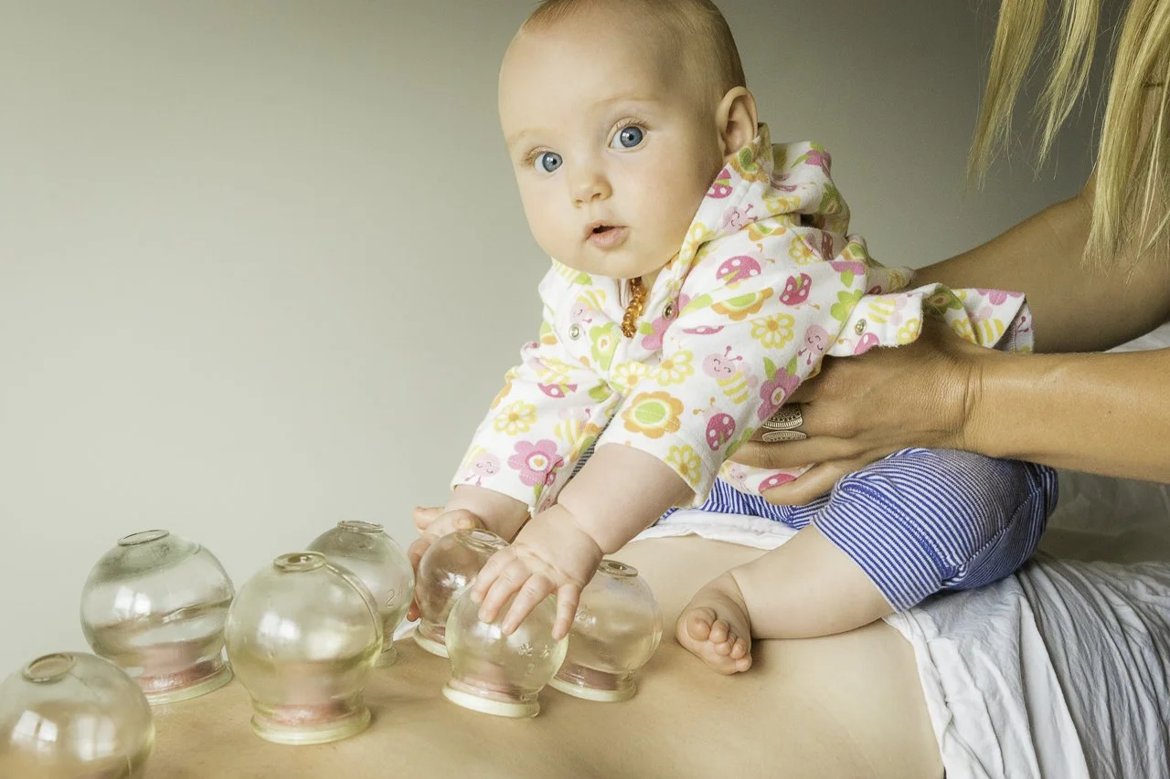 quinn-taplin-baby-portrait-floral-outfit.jpg