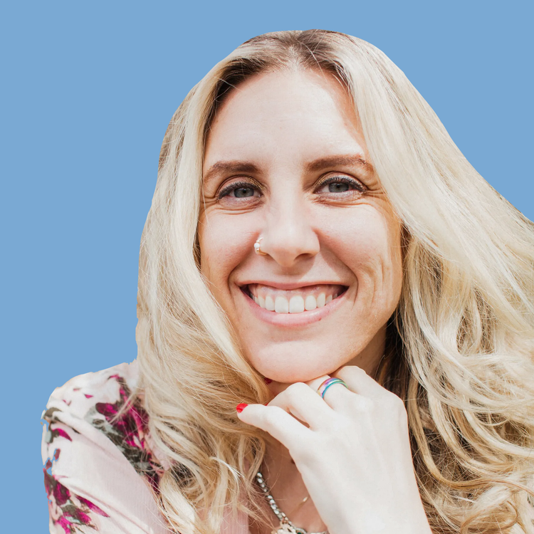   Jana Stern :  
Jewish Energy Healer and Psychic Jana Stern Taps into Ancient Wisdom from The Beyond
 
 
  View Interview Transcript
 