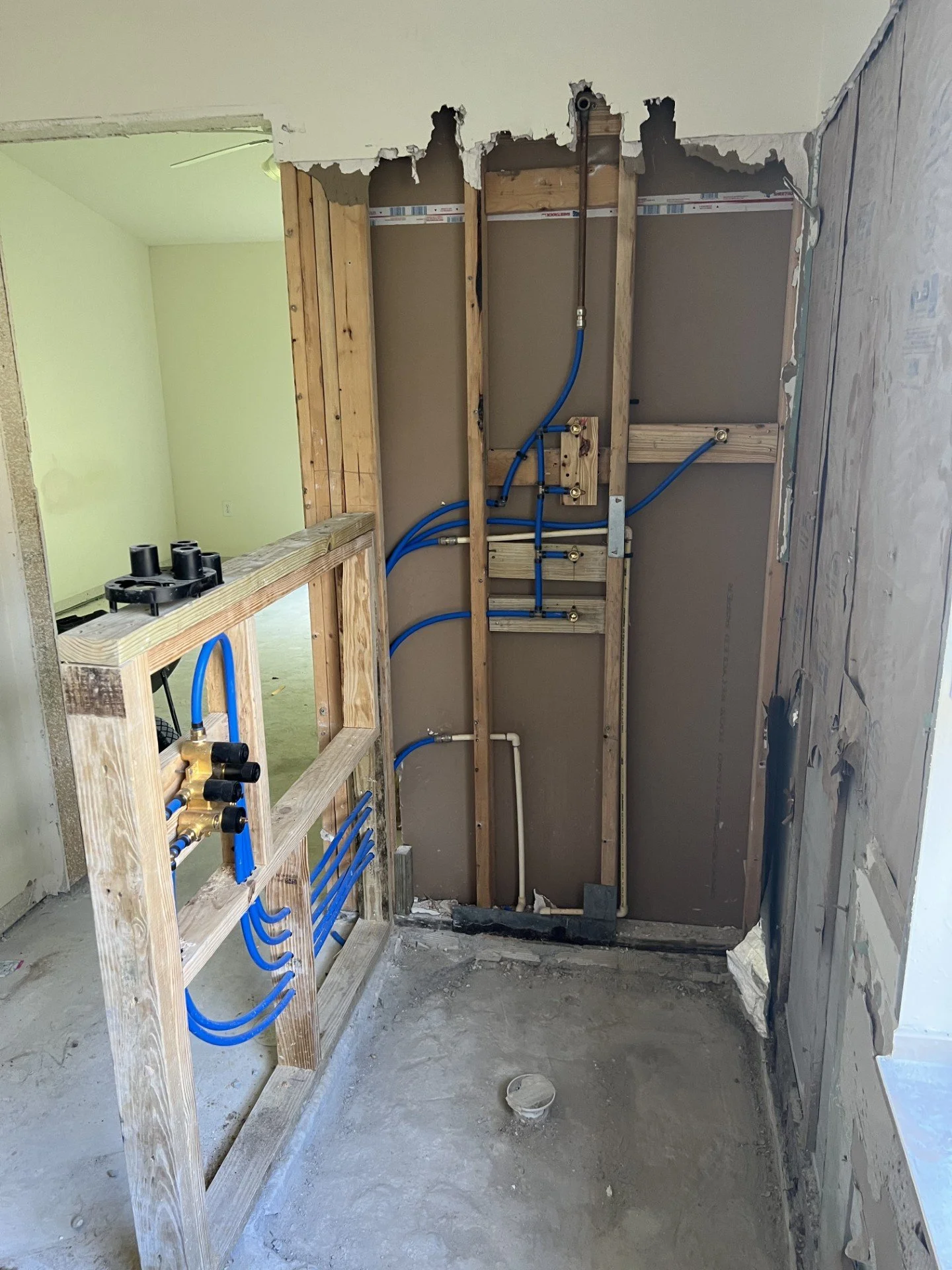 Plumbing for body jets