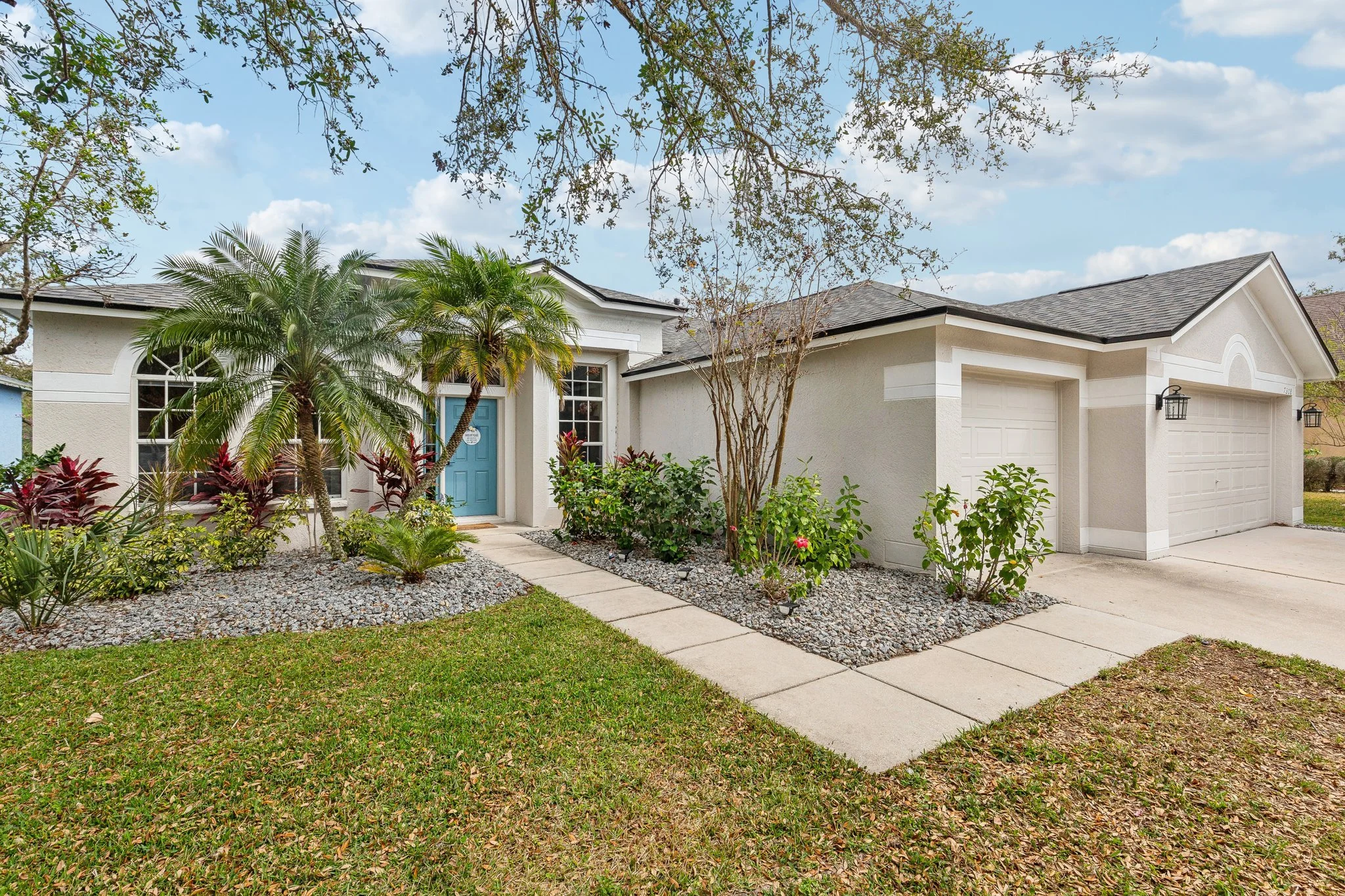3-web-or-mls-Carrington Oaks Ln-003.jpg