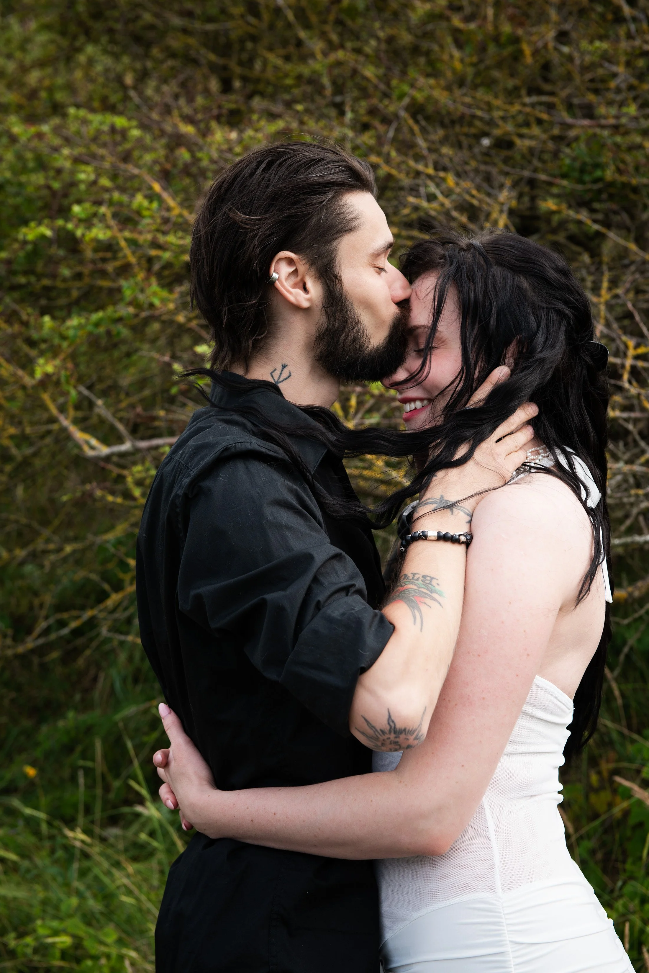 couple-photoshoot-nature-sunset-dunes-white-wedding-dress.jpg.jpg