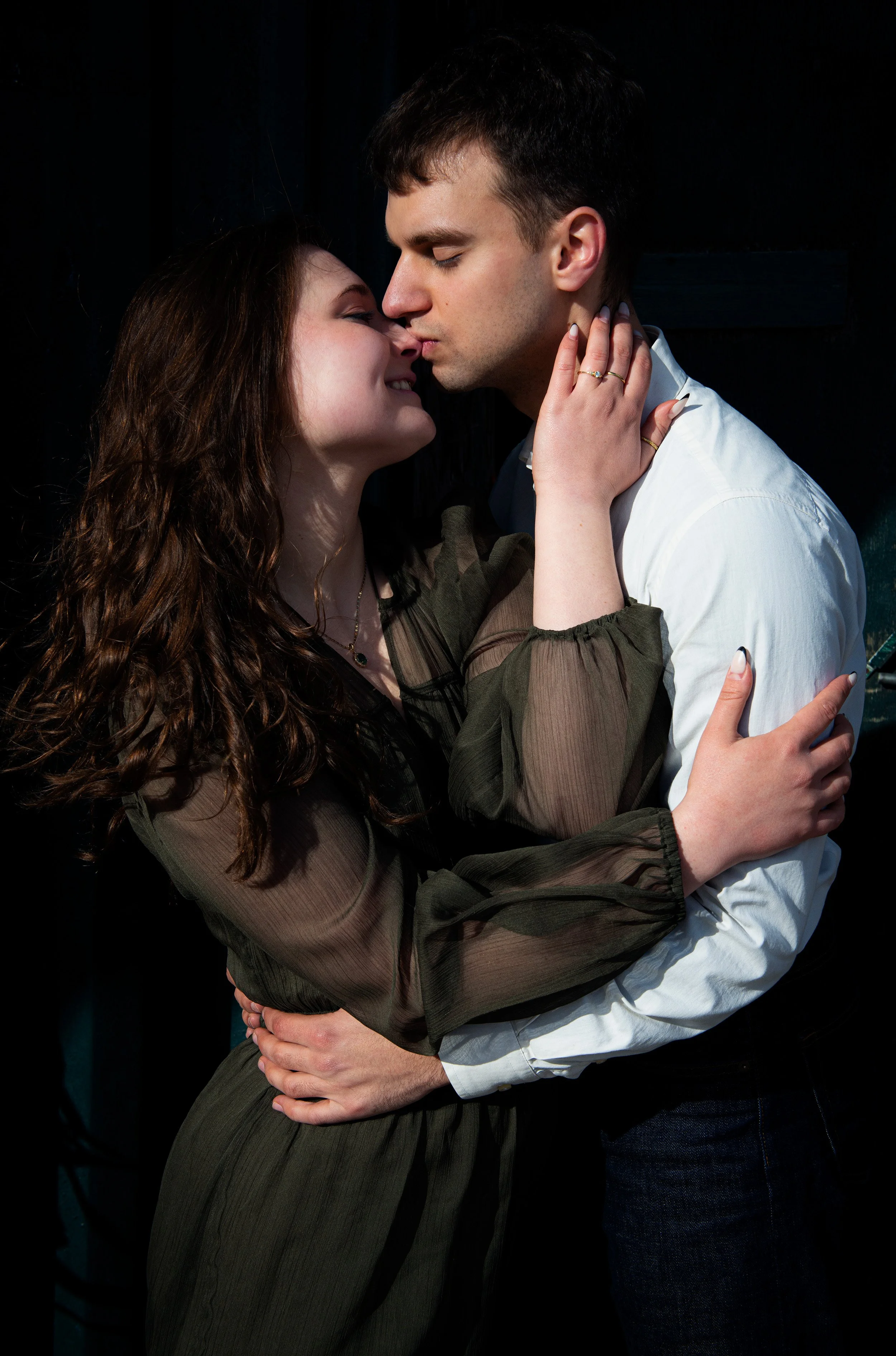 romantic-engagement-couple-with-horses.jpg.jpg