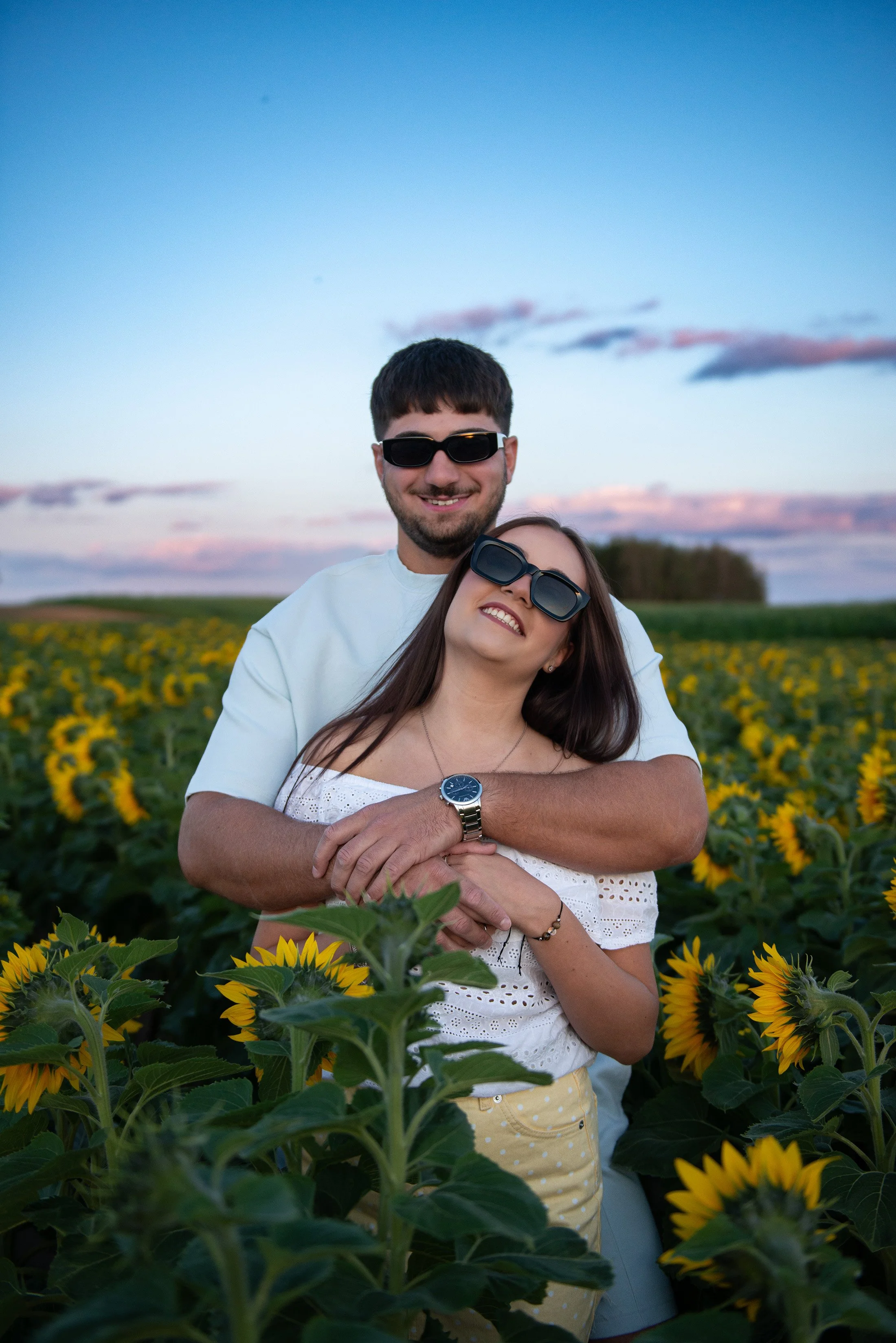 happy-couple-hugging-photographer-rotterdam.jpg.jpg