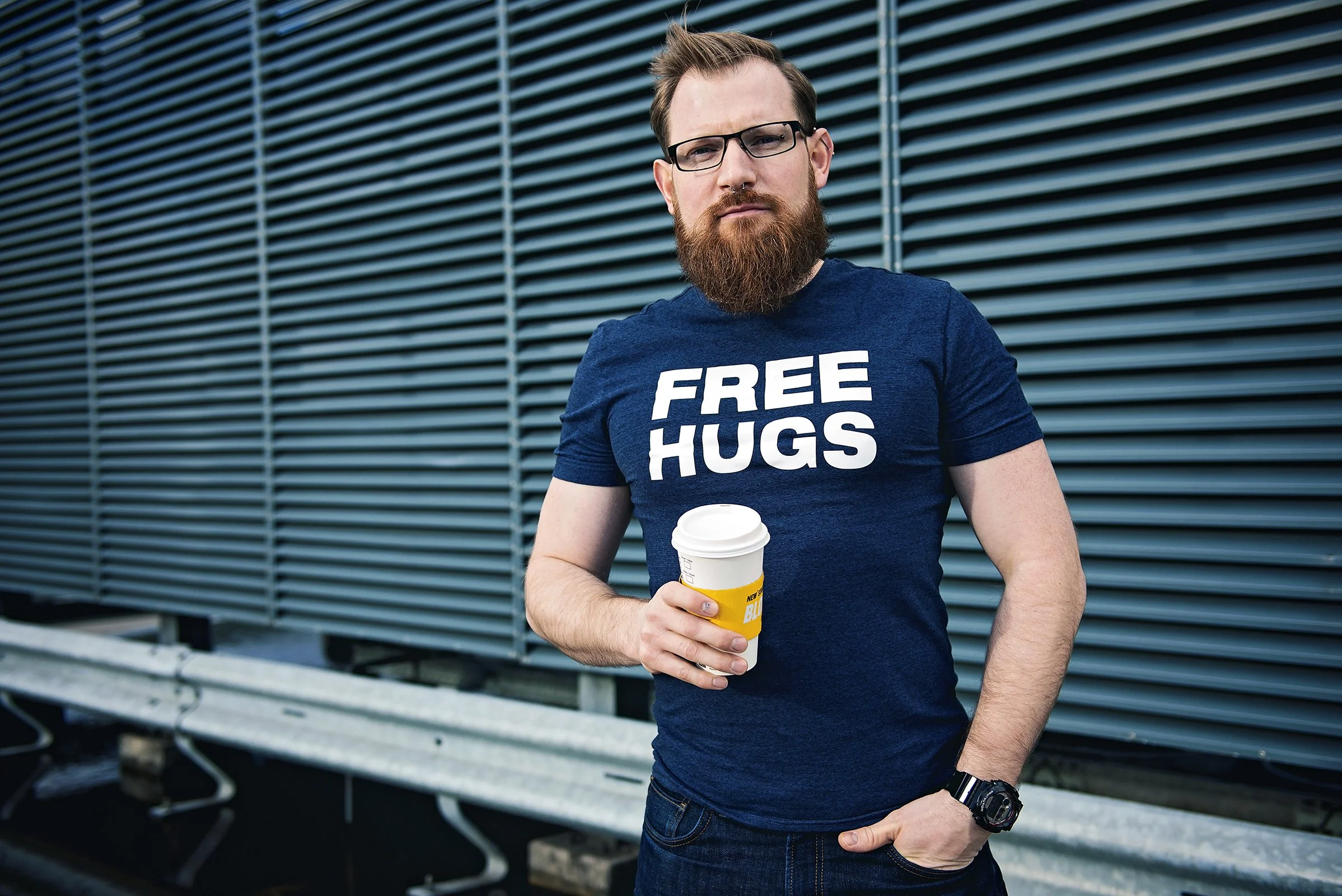 portrait of man, in the city, with coffee in his hand, branding photoshoot, Izabela Bartnicka Photography, handsome, bearded man 