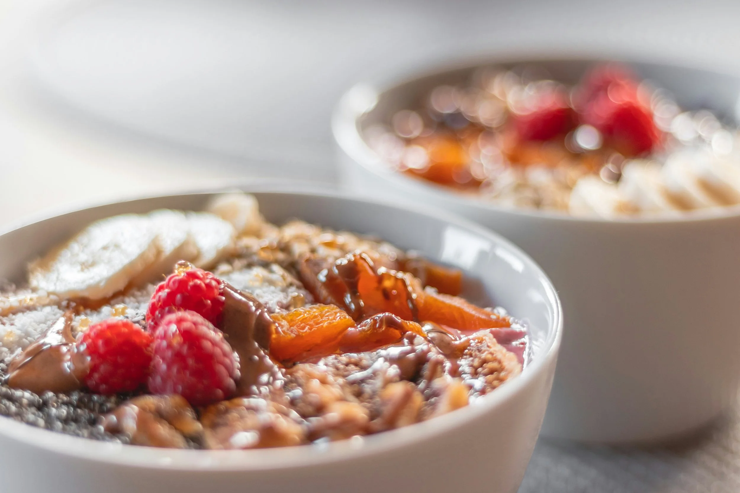 Berry Overnight Oats with Dark Chocolate 