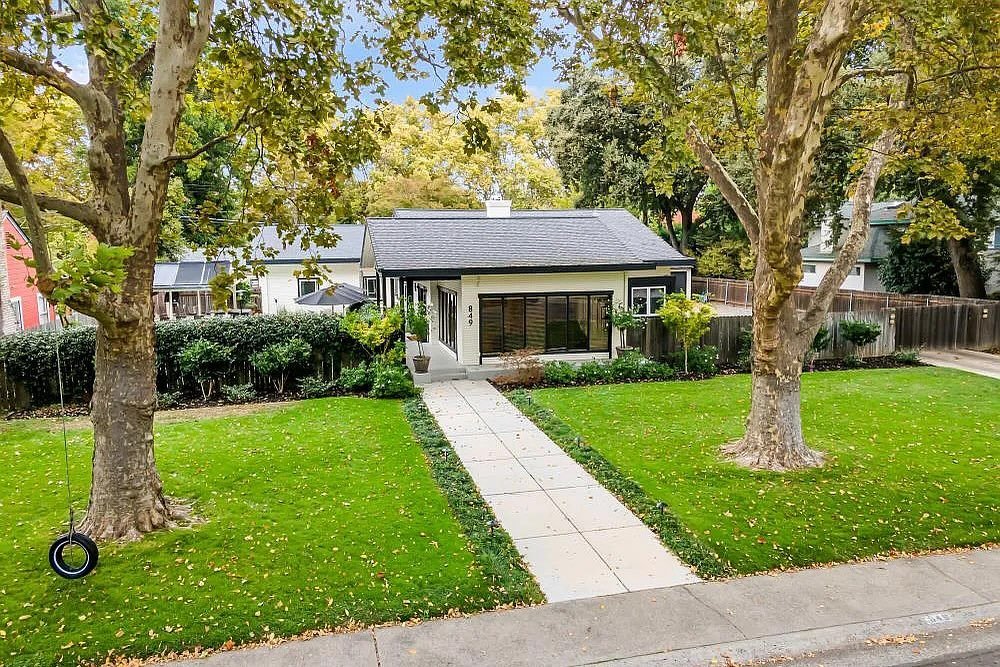 Entertainers DREAM HOUSE! ✨
849 8th Ave, Sacramento, CA 95818 ~ $1,375,000 
4 Beds | 4 Baths | 3046 SF | .34 Acres

Built in 1910, this timeless beauty sits on a rare double lot (.34 acres), offering versatility you almost never see in the neighborho