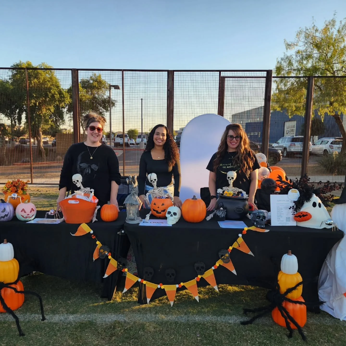 The Pacana Halloween Pumpkin Walk was a wonderful success! We handed out over 50 pounds of candy, 500 glow bracelets, and 250 stickers. Thank you to everyone who stopped by &mdash; it was such a joy seeing all the fun costumes and smiling faces. 👻🧟