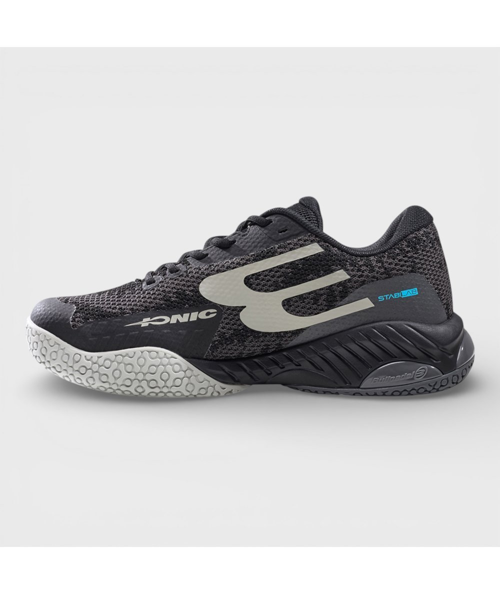 zapatilla-bullpadel-ionic-26v-negro (1).jpg