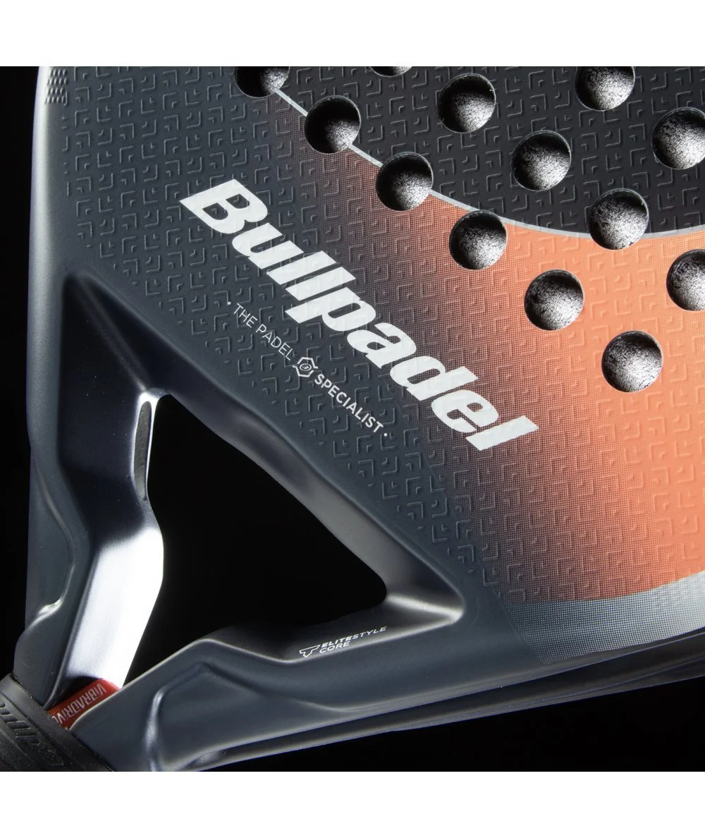 pala-bullpadel-elite-w-26 (4).jpg