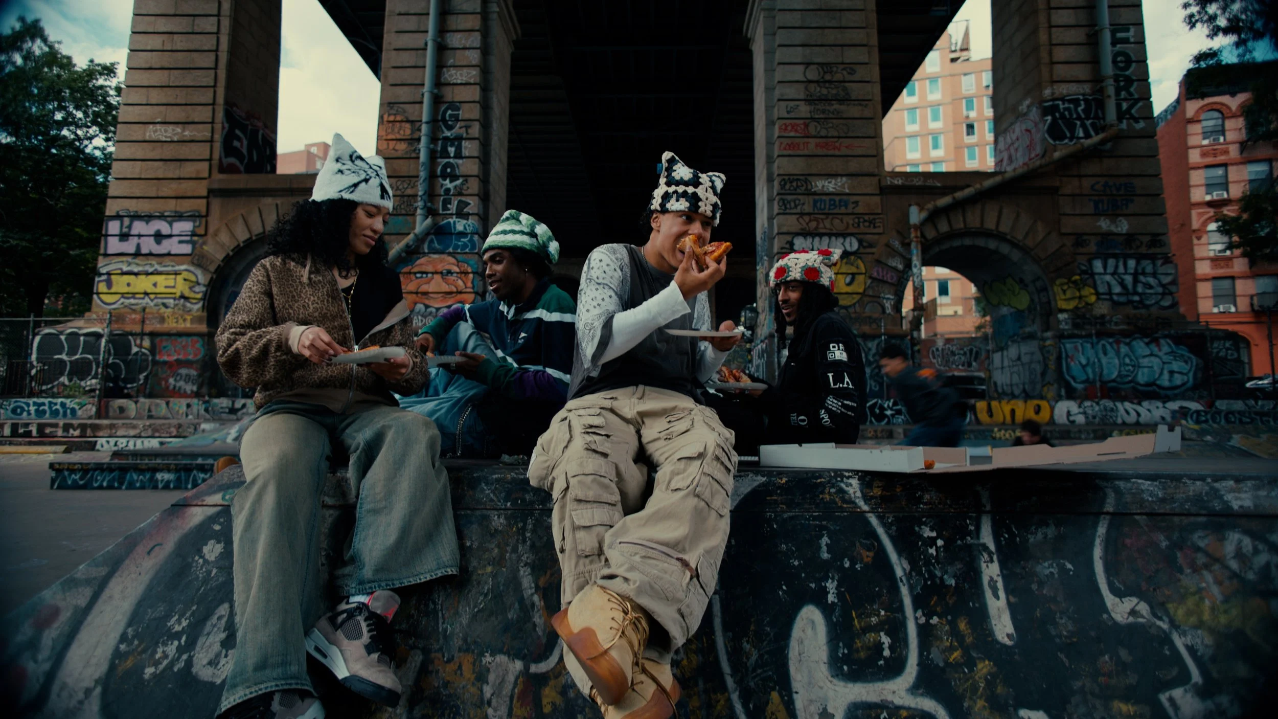 Picture lock W FX V2.00_00_24_08.Still010.jpg