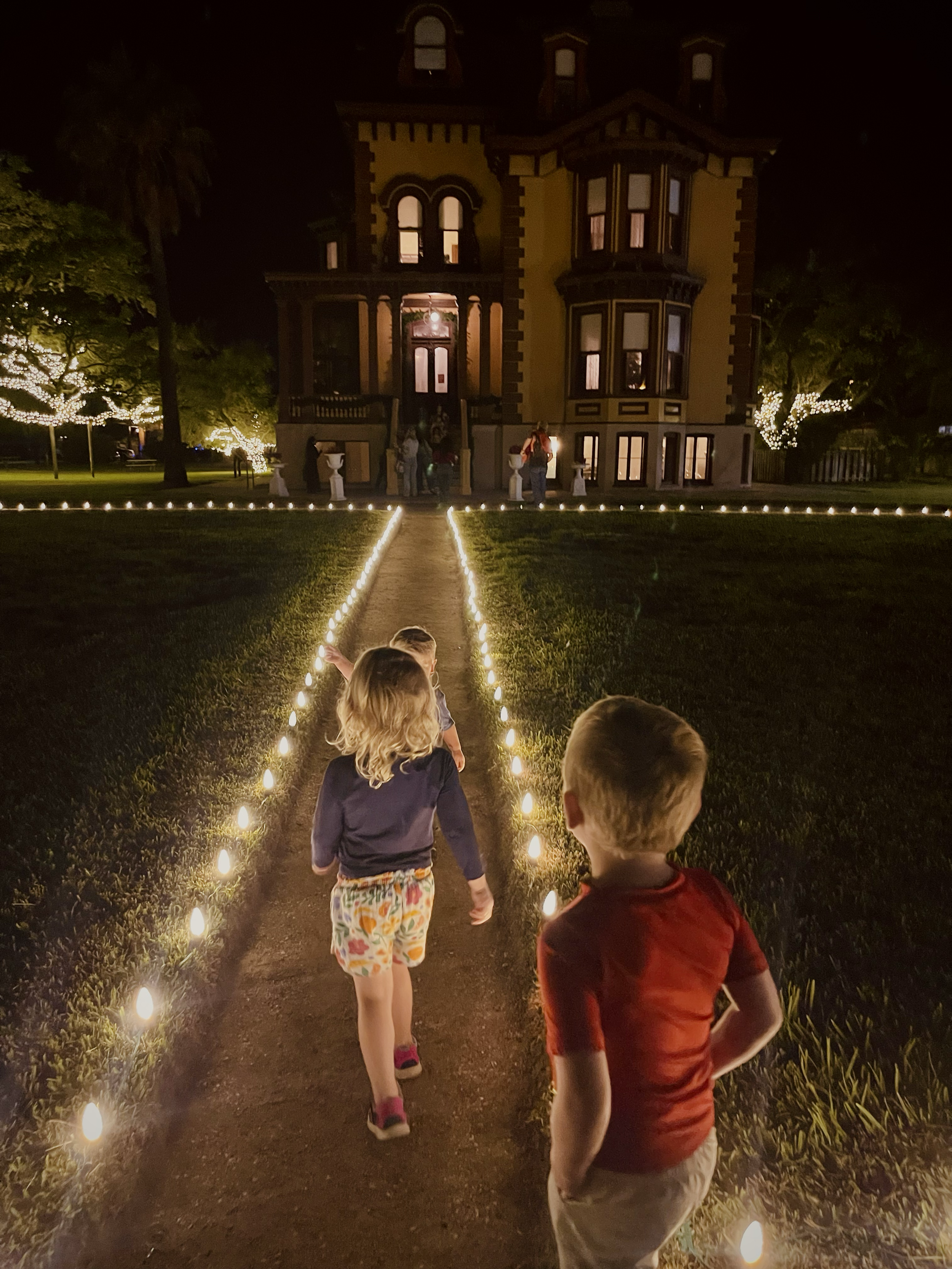 It was a beautiful Victorian Christmas at the Fulton Mansion