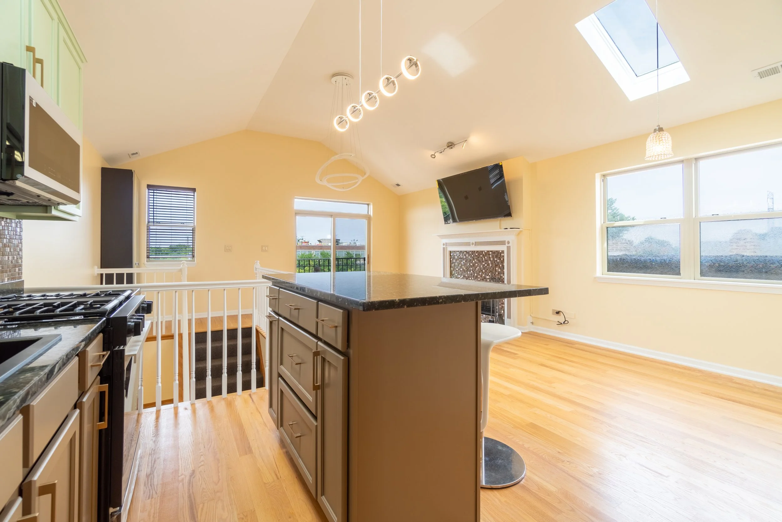 2665 W Warren Chicago IL 60612-22.jpg