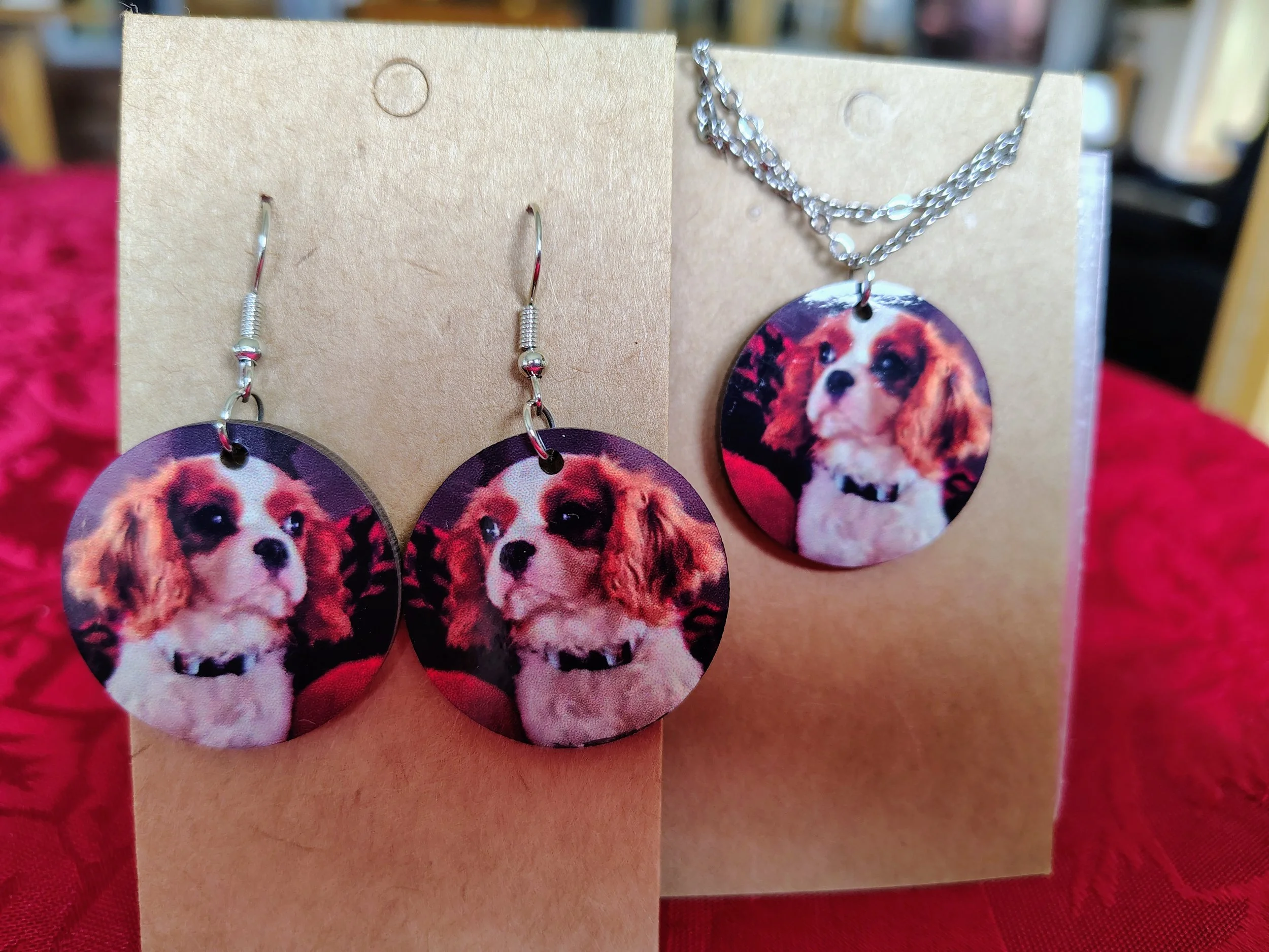 Cavalier Earring and Necklace gift set