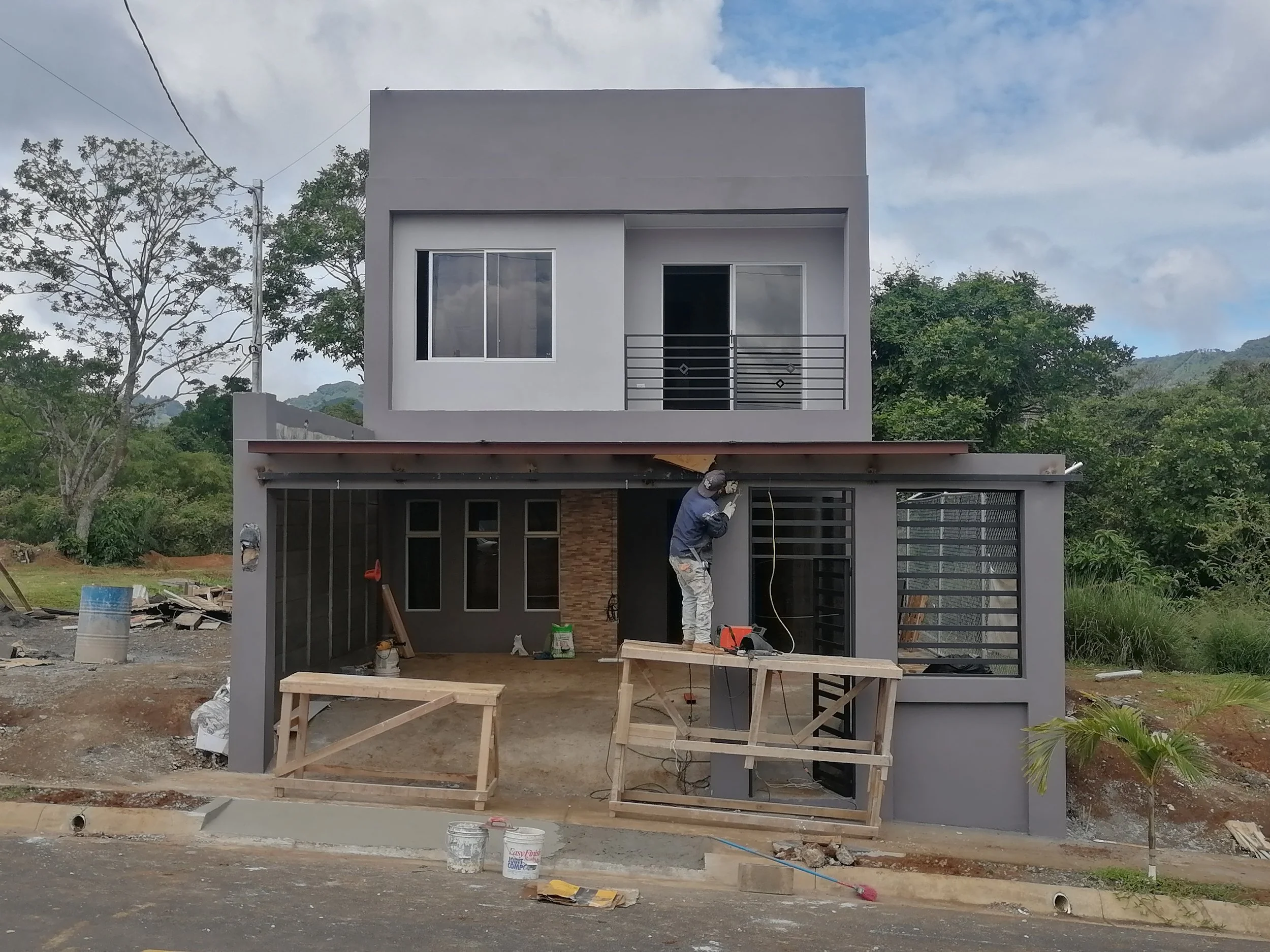 Nombre: Proyecto Casa Palmares- Alajuela
Área: 150 m2 ( dos niveles)
Sistema Constructivo Mampostería y liviano