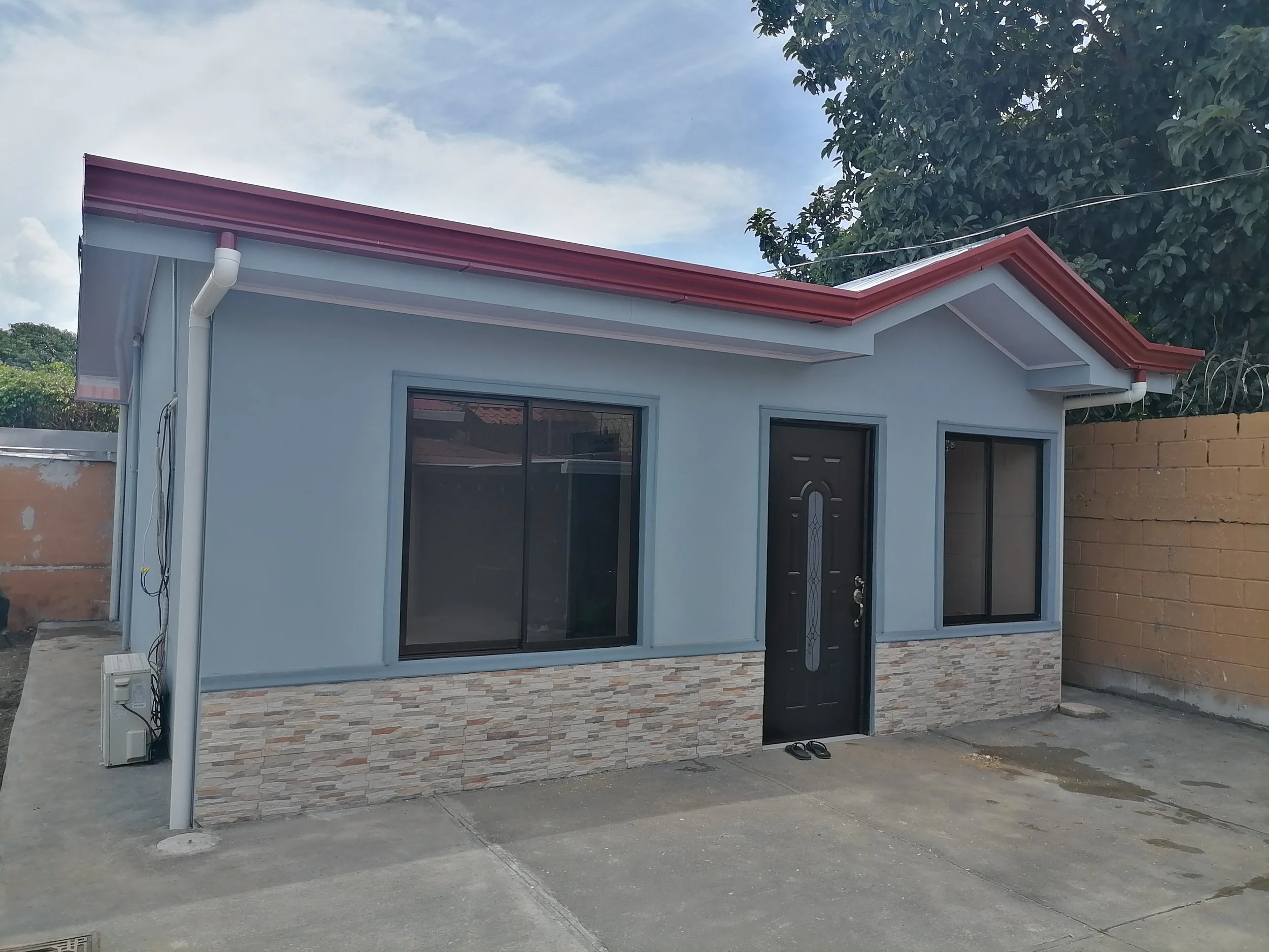 Nombre: Proyecto Casa Esparza #1 -Puntarenas
Área: 40 m2 
Sistema Constructivo Prefa-Block
