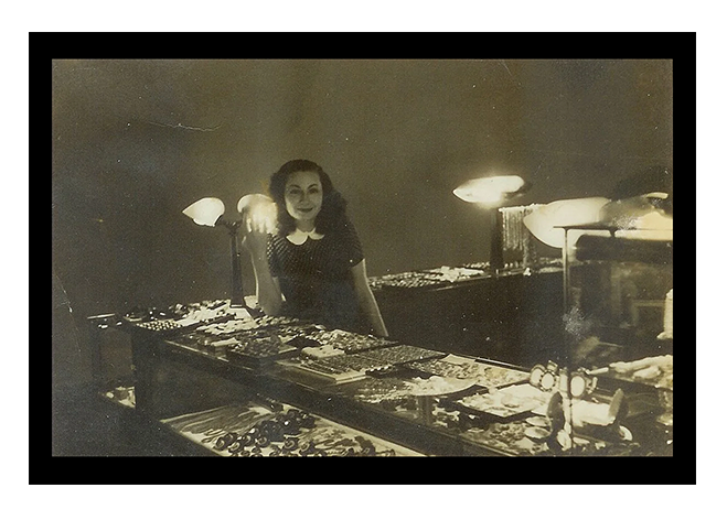 Paris, 1931 - Fine Jewelry & Diamond Gallery