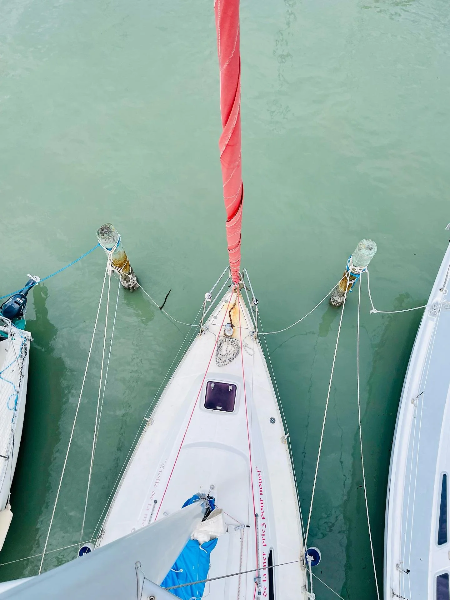 It is all point of view…
#sail #sailaway #yachtcharter #travel #eternalsummer #eternalsummersailing #yachtlife #onthetop #pointofview