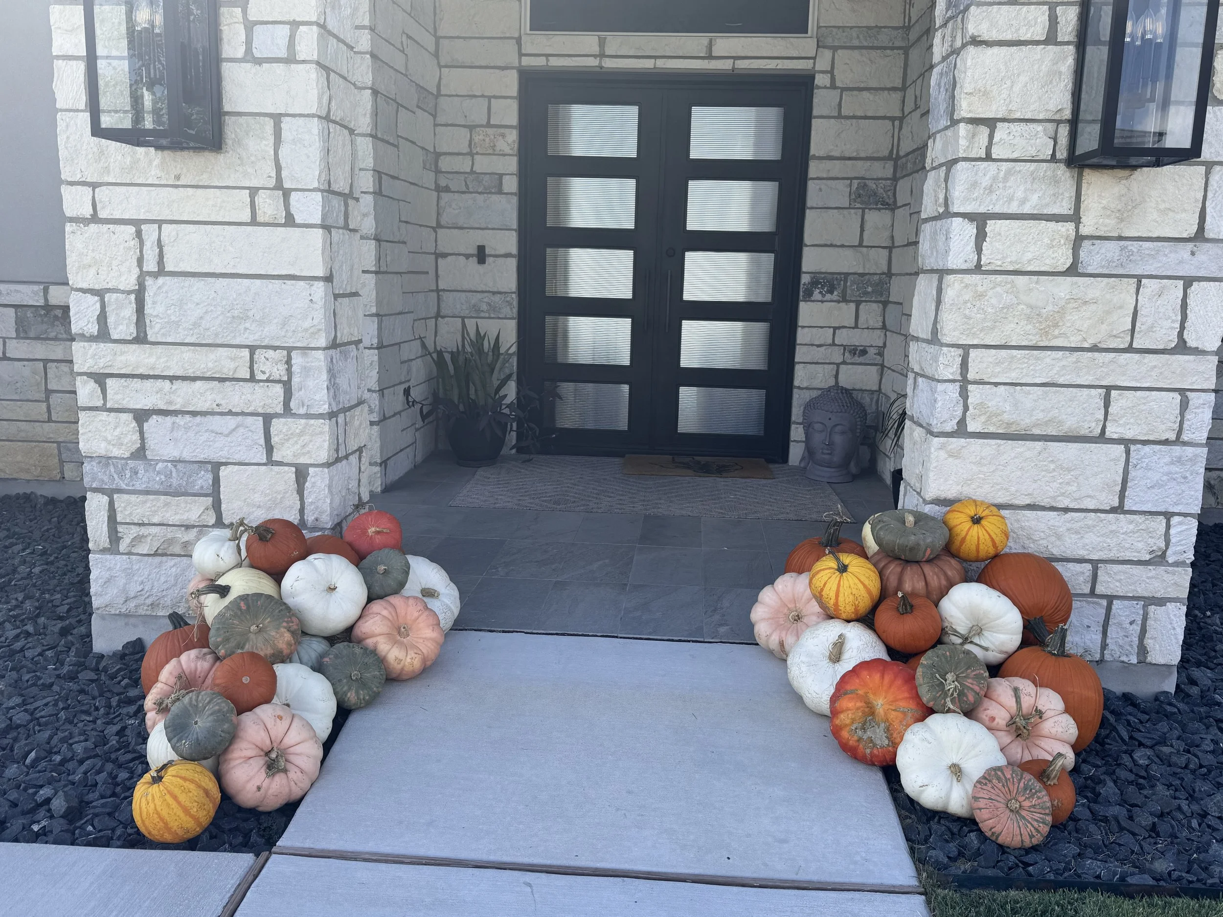 2025-10-17 12.10.11.jpg