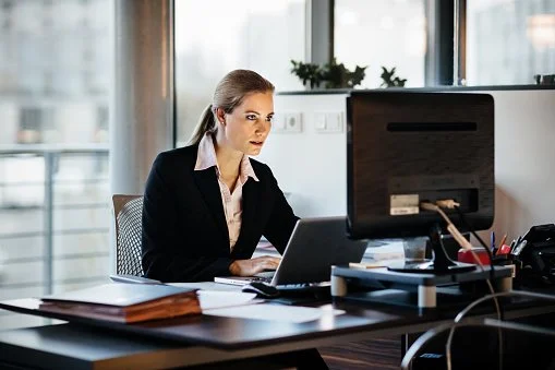 Sarah Colgate-Businesswoman working