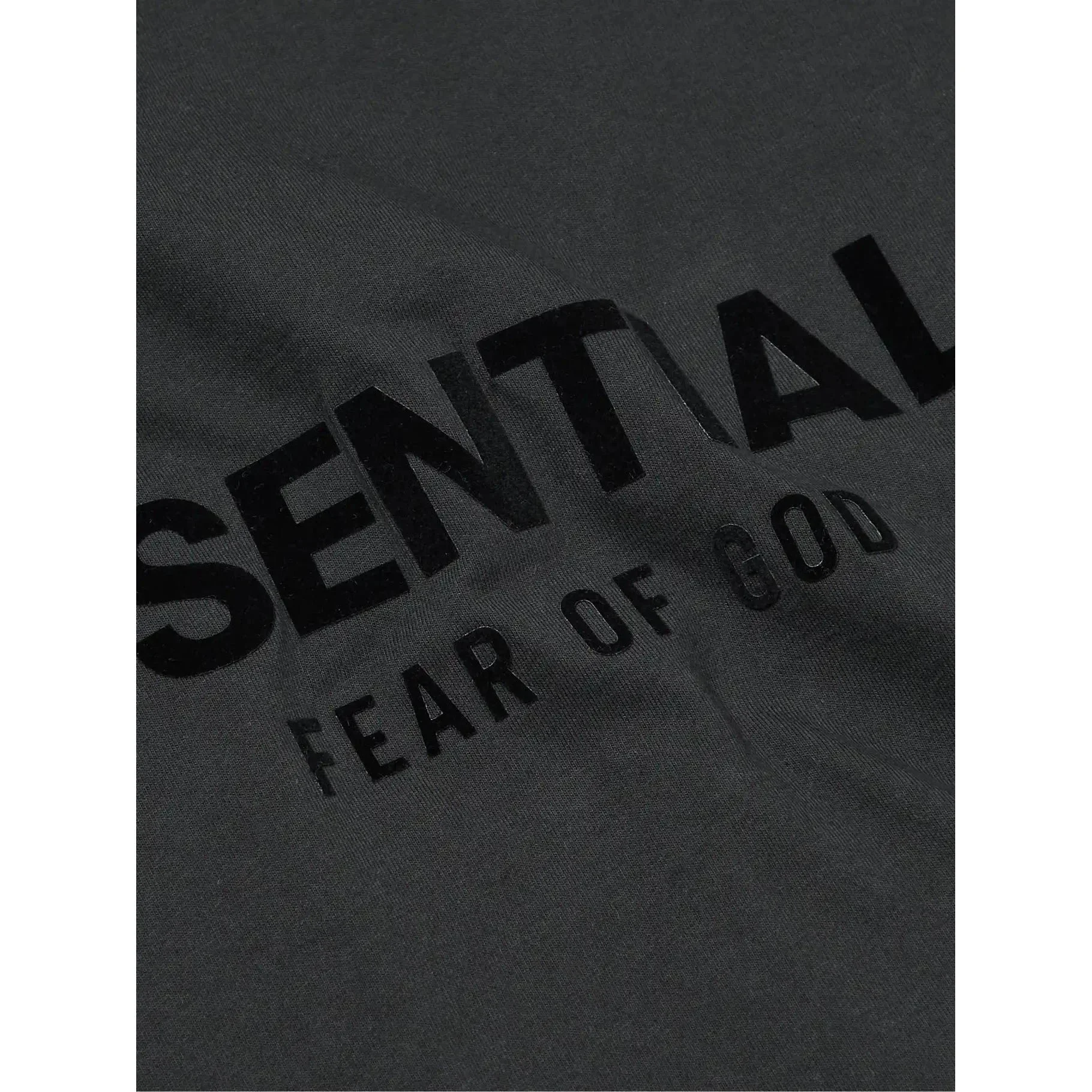 fear-of-god-essentials-black-stretch-limo-t-shirt-ss22-693512.webp.jpeg