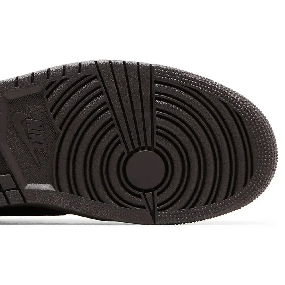 Air-Jordan-1-Retro-Low-OG-SP-Travis-Scott-Velvet-Brown-2024-Sole-Close-up_1000x.png.webp