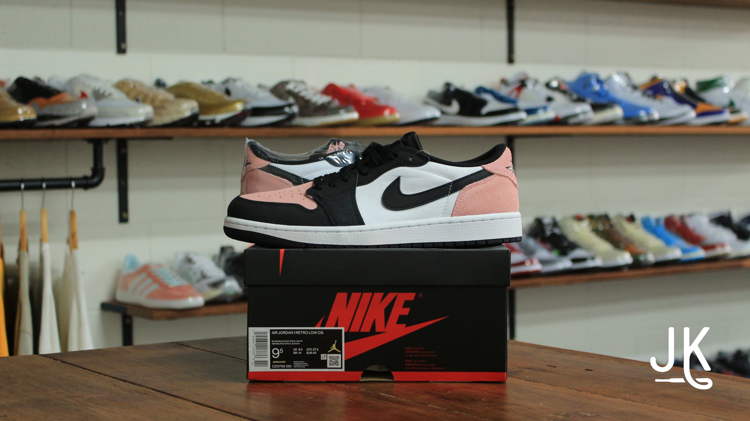 Jordan 1 Low OG "Bleached Coral"