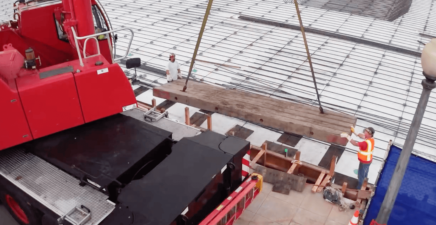 Rigging Liebherr Mobile Crane, Napa.png