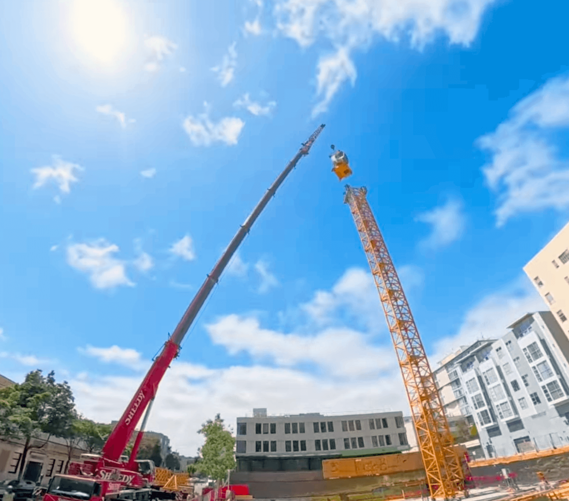 putting-up-tower-crane.png
