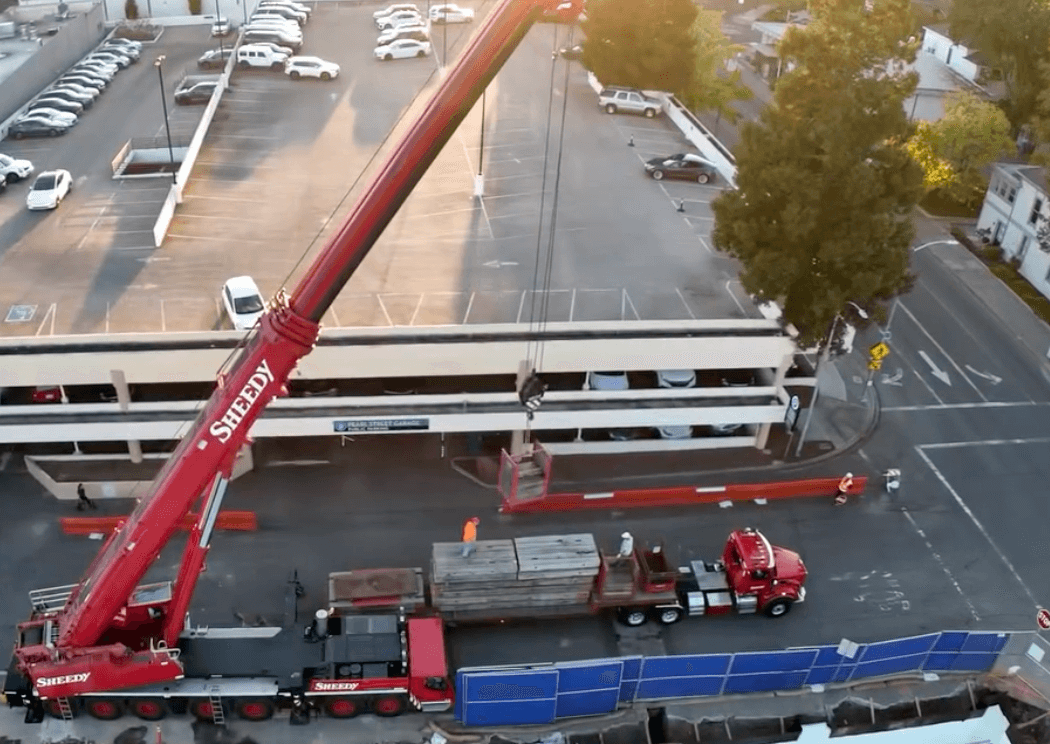 Rigging Liebherr Mobile Crane, Napa.png