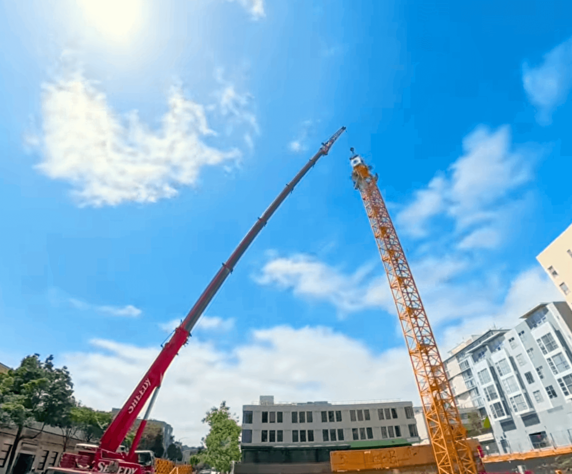 putting-up-tower-crane.png