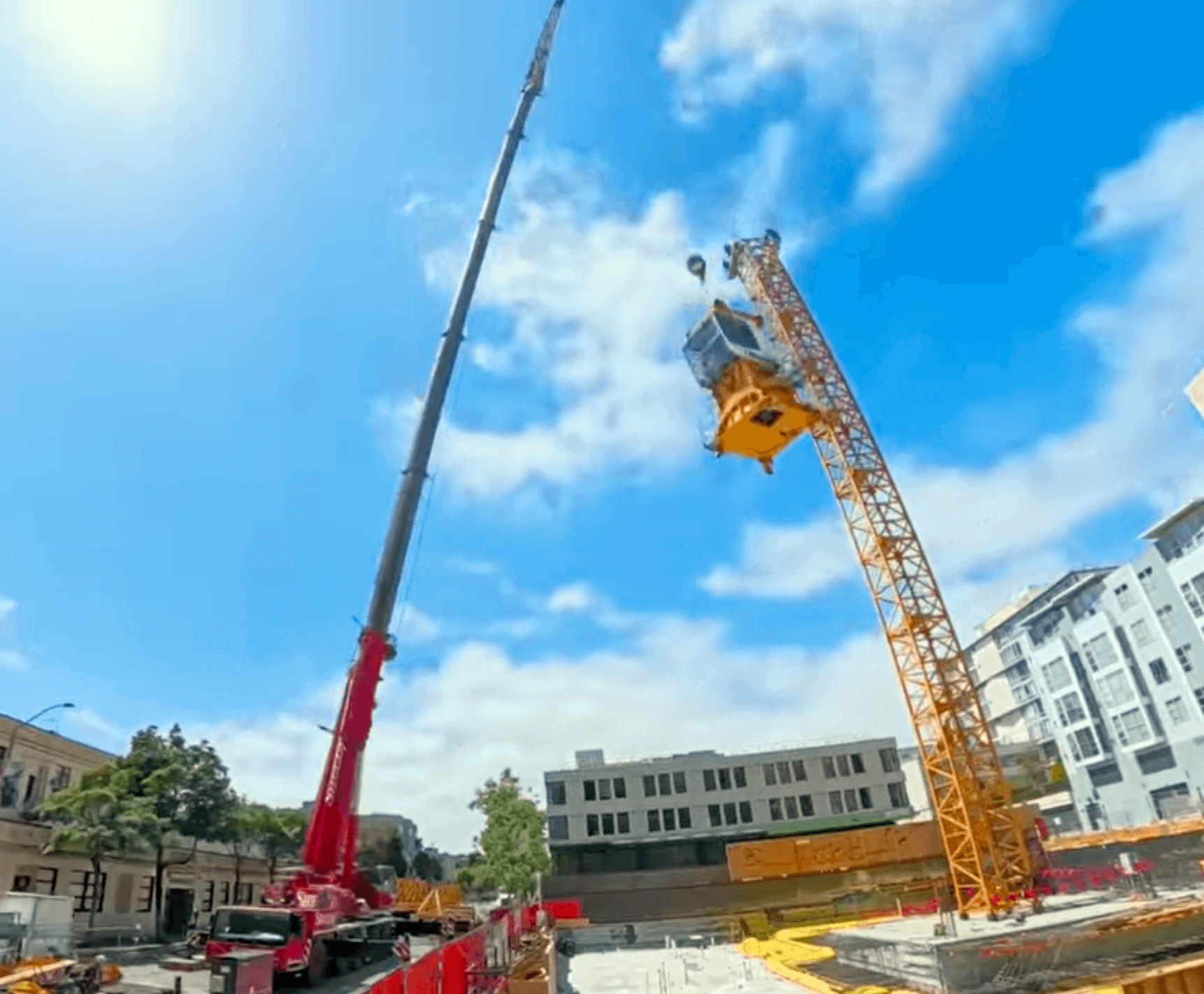 putting-up-tower-crane.png