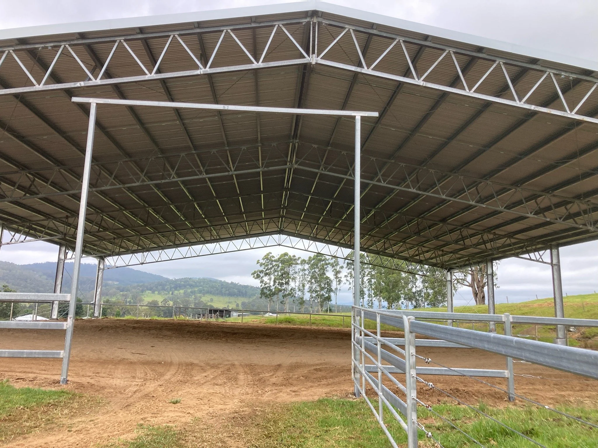 HORSE ARENA 30 X 32.jpeg