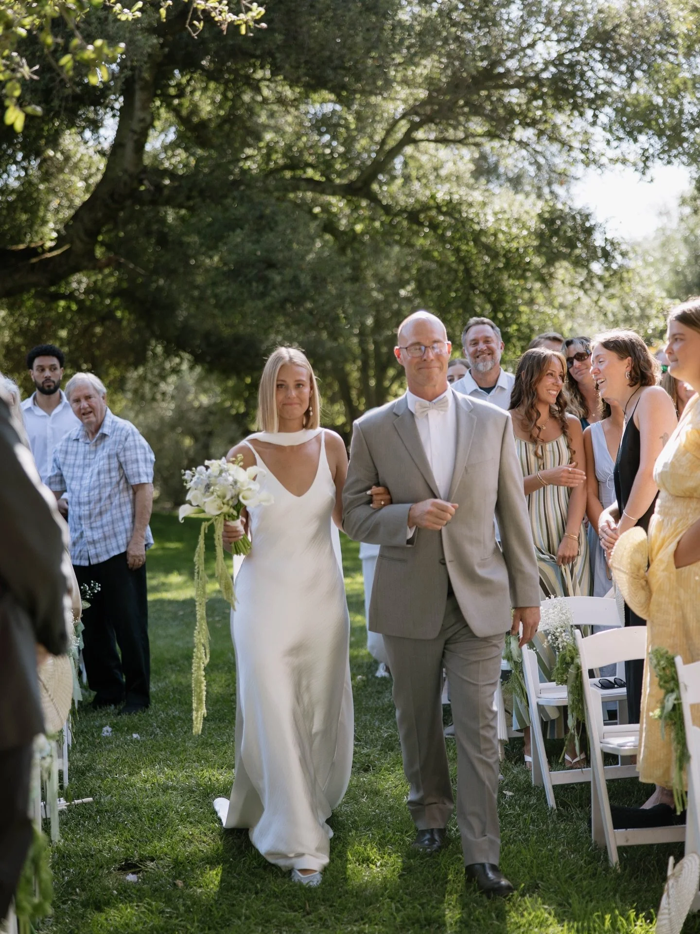 The most magical ceremony moments with E &amp; C ✨

A reminder that even after a first look, nothing compares to the moment you walk down the aisle. Chris and Emma spent the afternoon together, yet when he saw her again, tears filled his eyes. Quiet,